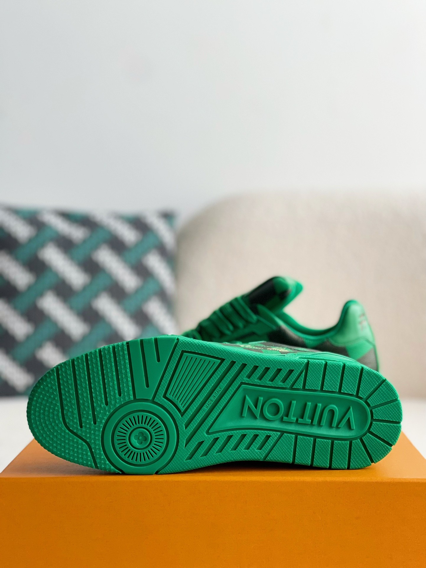 LOUIS VUITTON TRAINER MAXI SNEAKERS