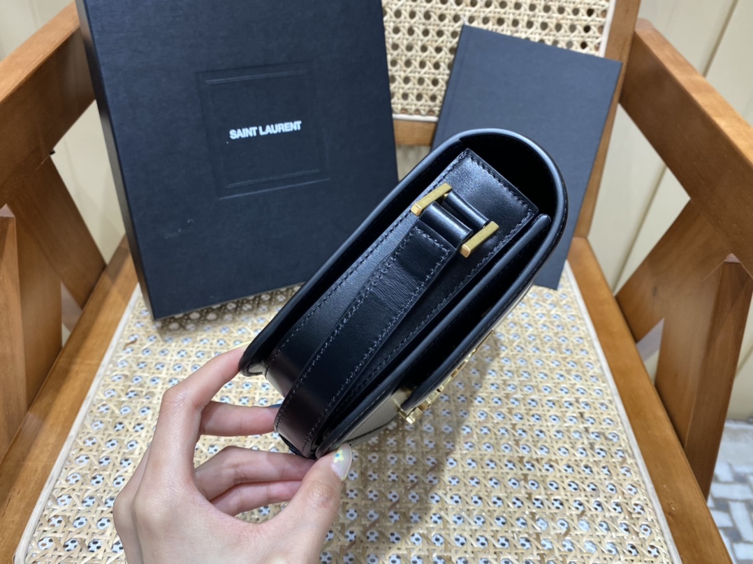 SAINT LAURENT 𝑺𝑶𝑳𝑭𝑬𝑹𝑰𝑵𝑶 𝑩𝑶𝑿 🎐.#634305