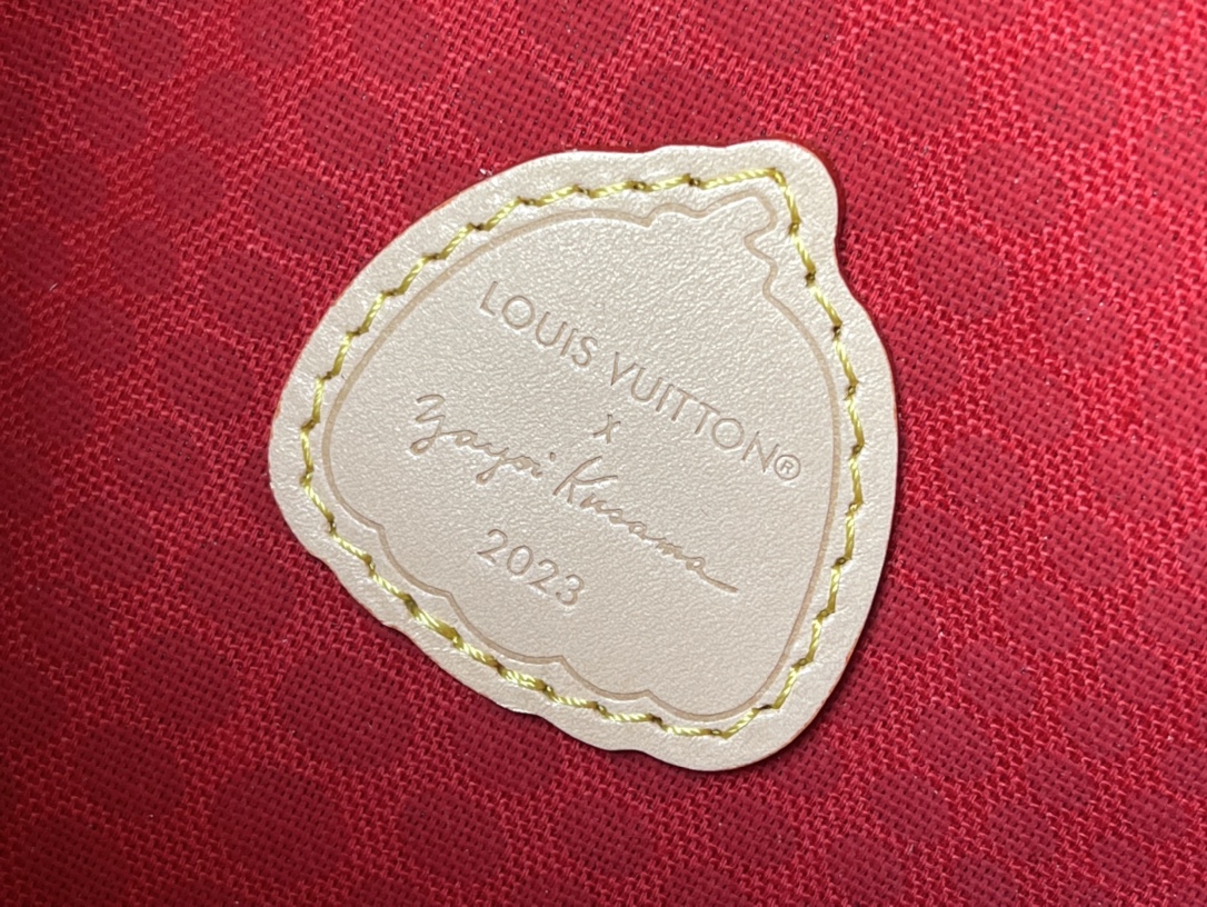 𝐋𝐎𝐔𝐈𝐒 𝐕𝐔𝐈𝐓𝐓𝐎𝐍    M46384