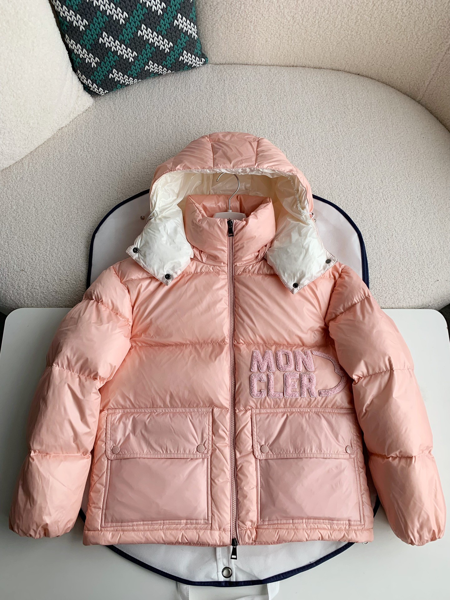 Moncler Thick down jacket for women-pink