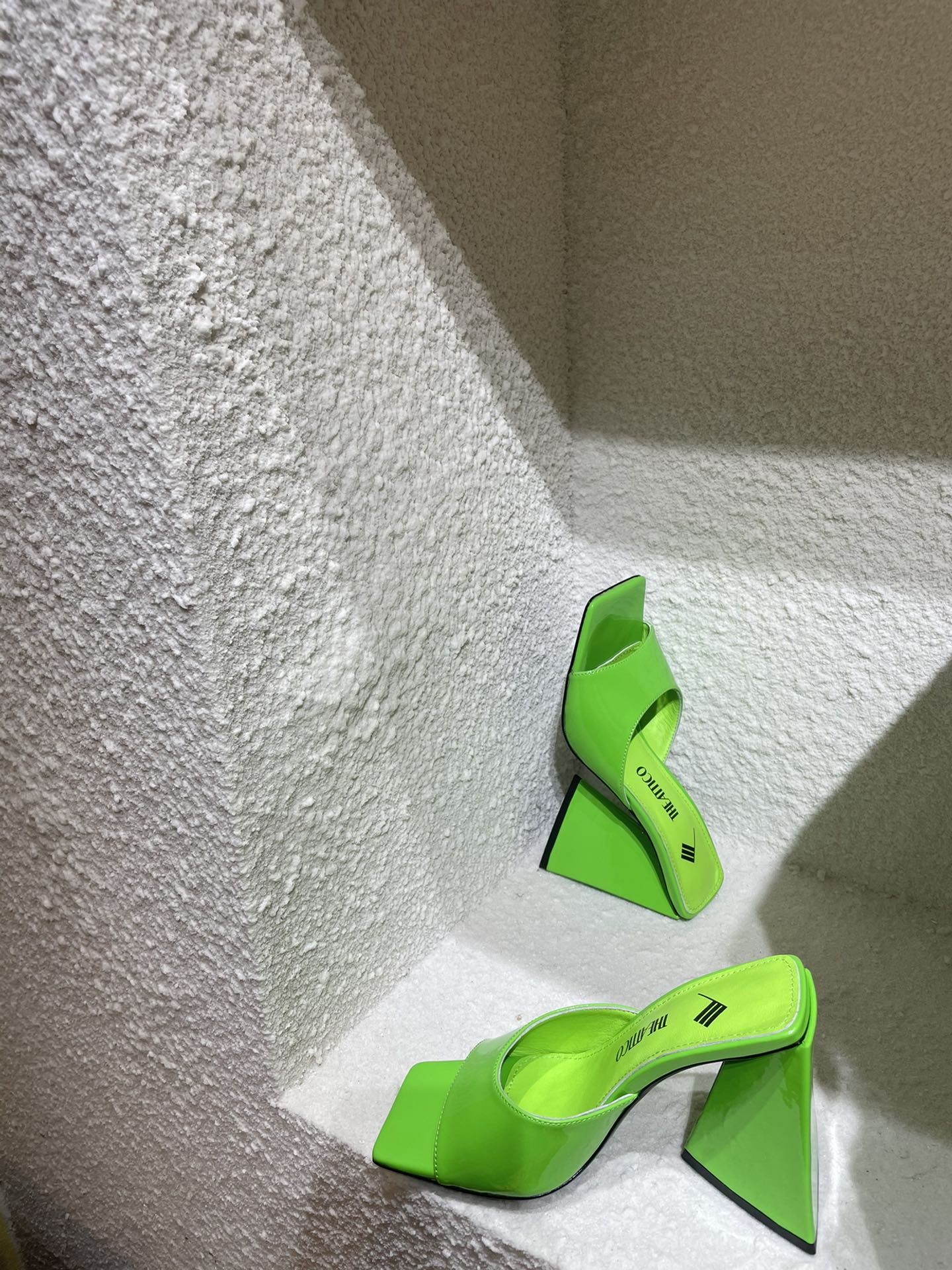 THE ATTICO | 𝟐𝟎𝟐𝟏/𝐒𝐒 𝐧𝐞𝐰 The attico triangle heel sandals lined with sheepskin leather genuine leather outsole