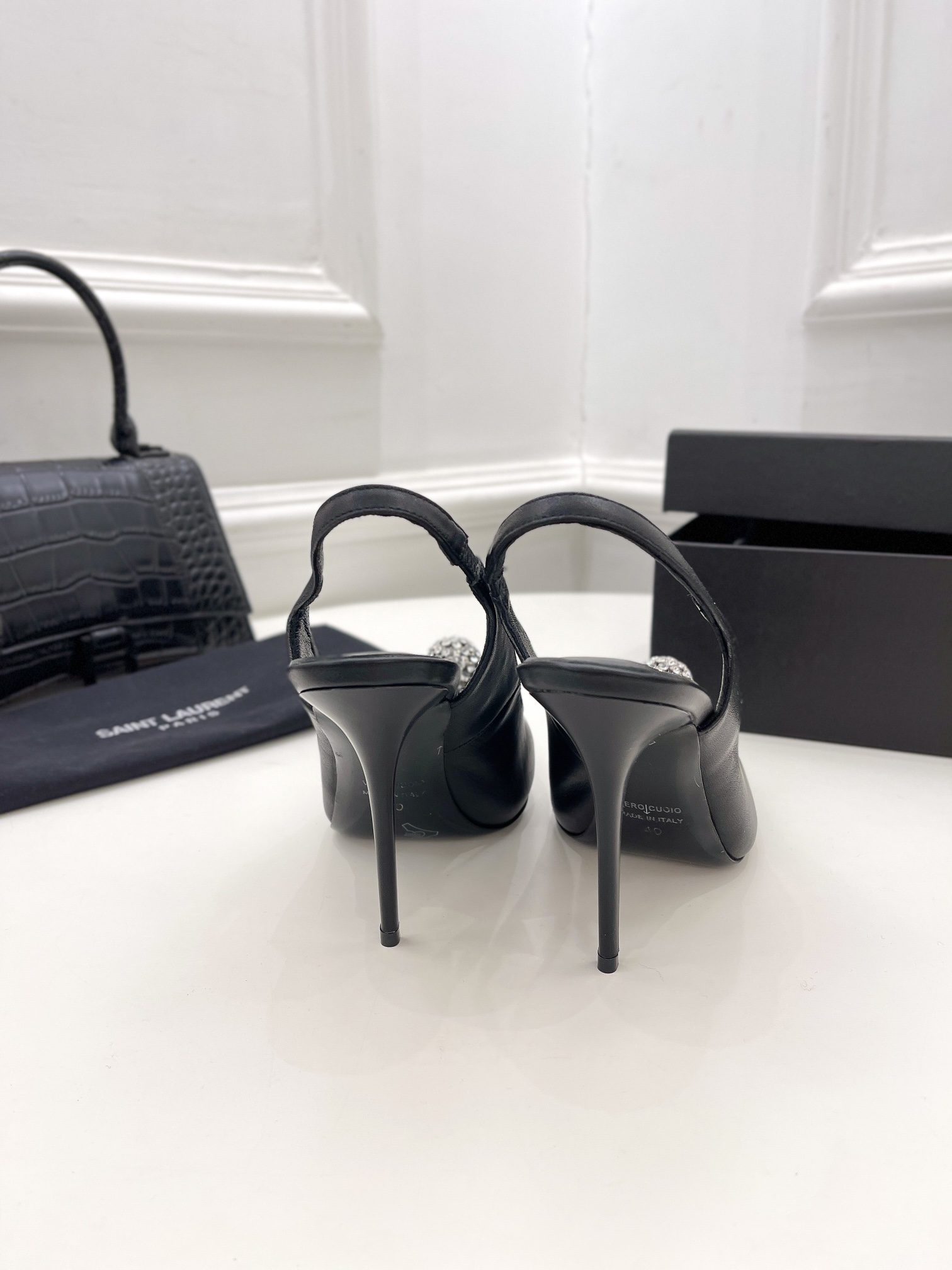 𝙎𝙖𝙞𝙣𝙩 𝙇𝙖𝙪𝙧𝙚𝙣𝙩 | 𝟐𝟎𝟐𝟏/𝐒𝐒 𝐧𝐞𝐰 YSL｜Roland 2022/fw early spring new baked high heels