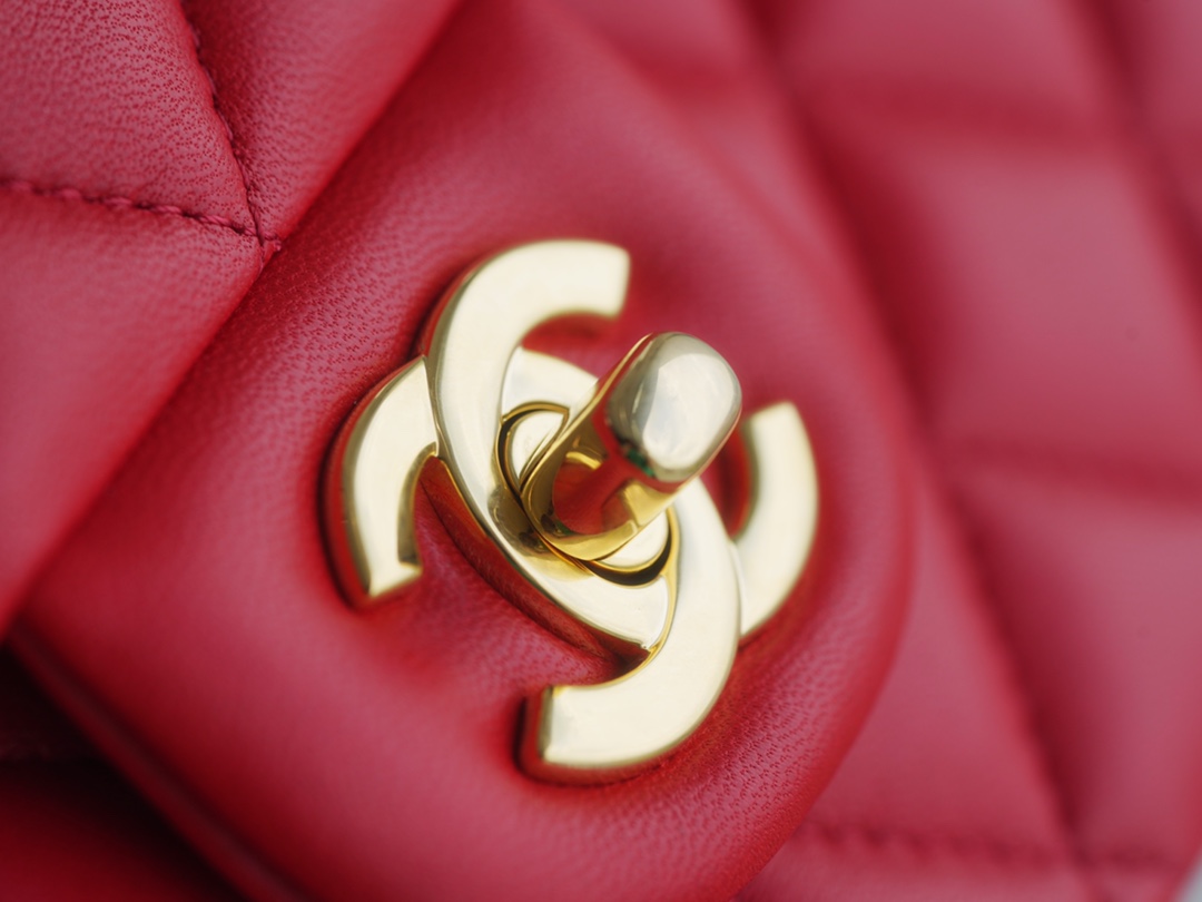 𝐂𝐇𝐀𝐍𝐄𝐋 Classic Flap Italy 🇮🇹 