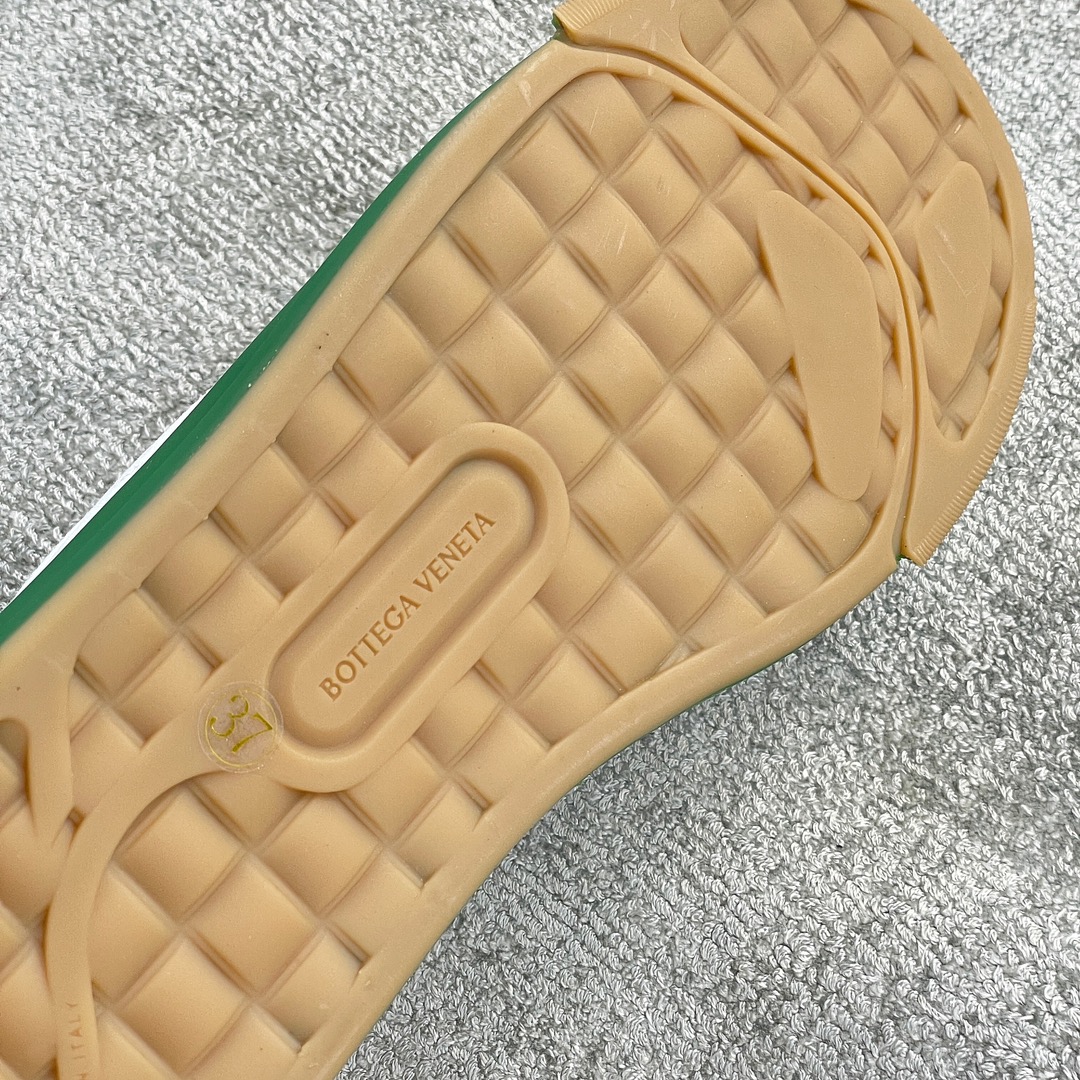 Bottegavenet*a white shoes