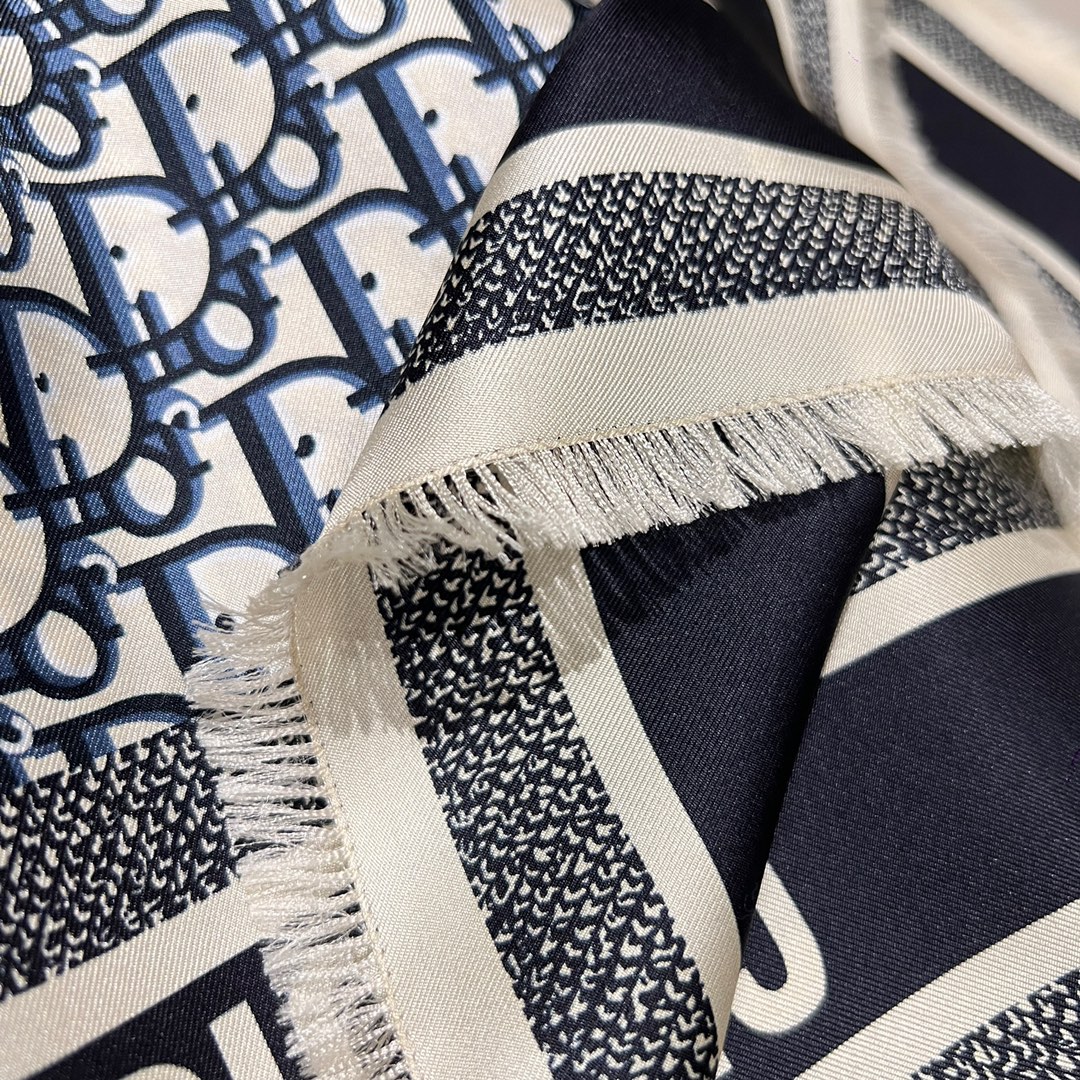 𝐃𝐢𝐨𝐫 ·《Bookmark Square Scarf》Navy Blue 100% Silk