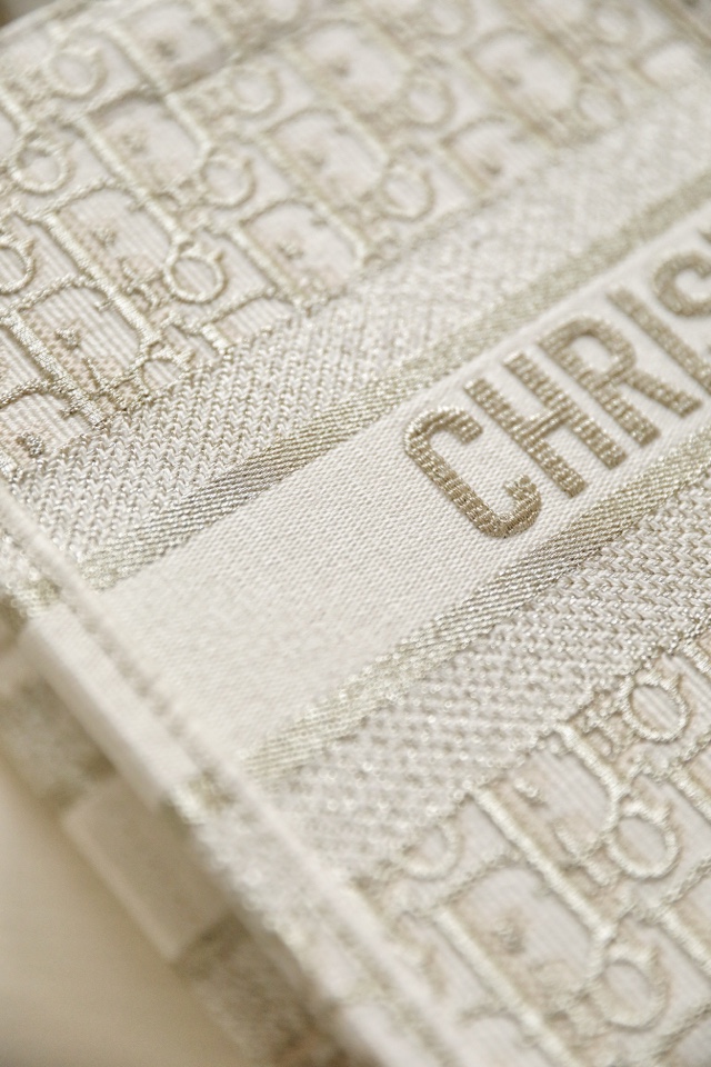 DIOR TOTE gold embroidery