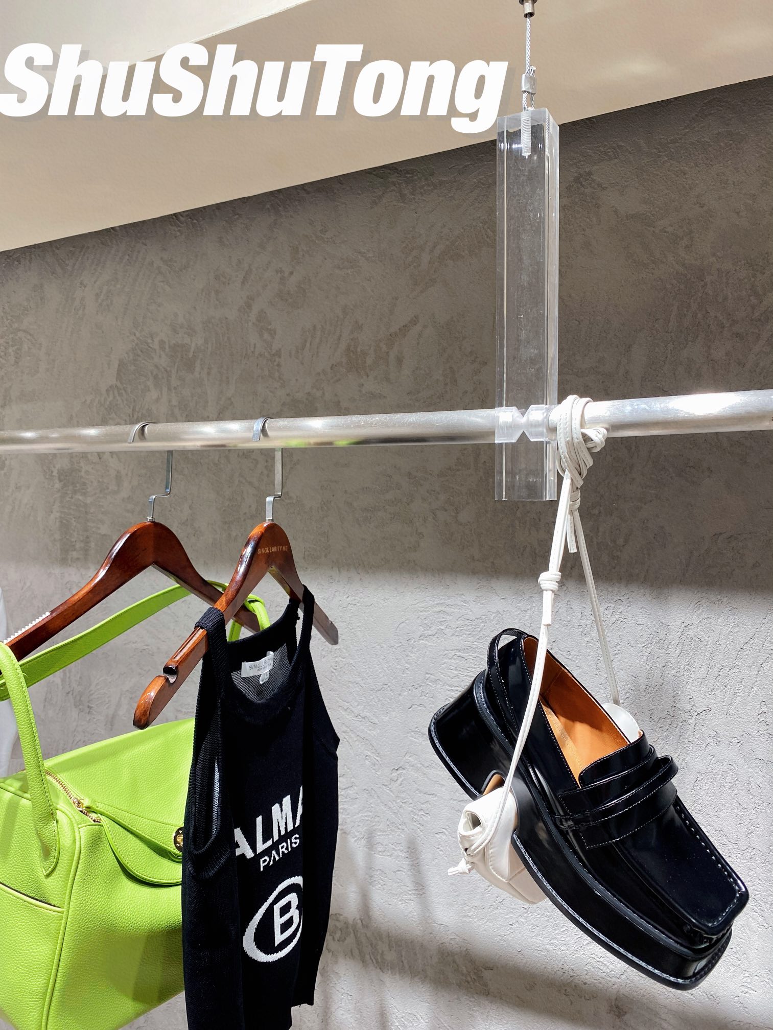 SHUSHUTONG| 𝟐𝟎𝟐𝟏/𝐒𝐒 𝐧𝐞𝐰 Machine retro Absolutely beautiful shushutong new Louboutins