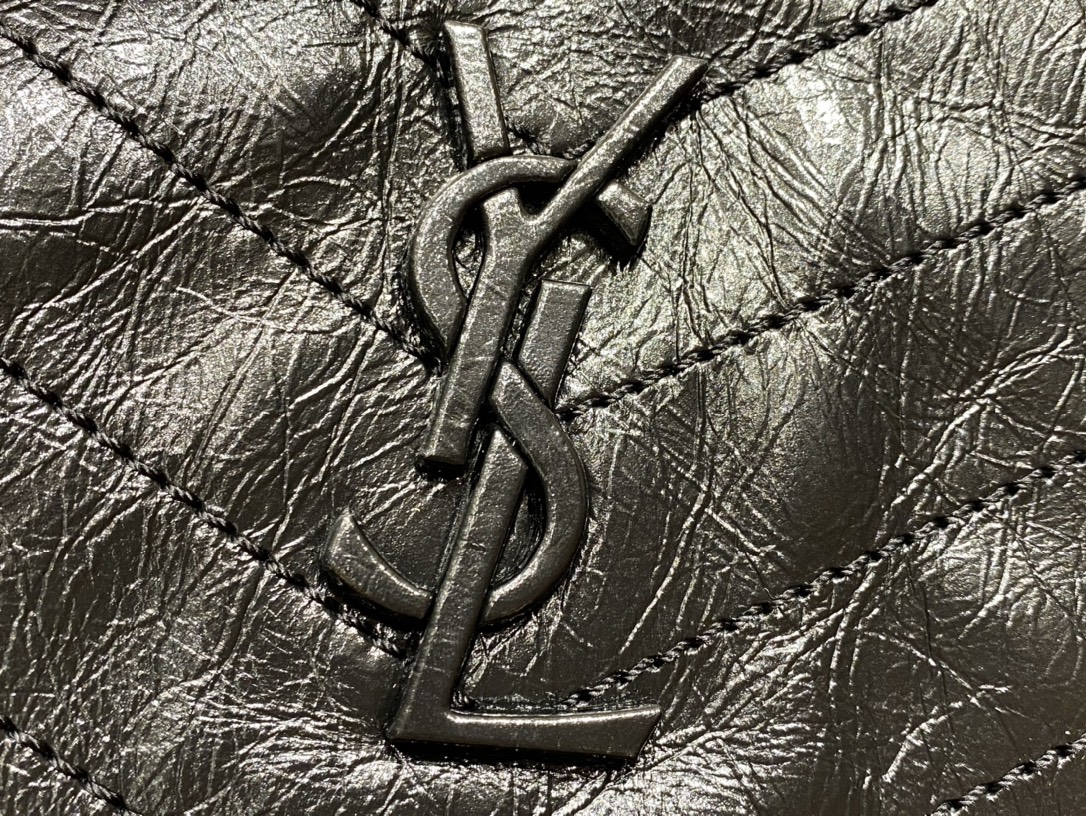 SAINT LAURENT  𝑵𝒊𝒌𝒊 𝑳𝒂𝒓𝒈𝒆_𝟯𝟮𝒄𝒎 #498830