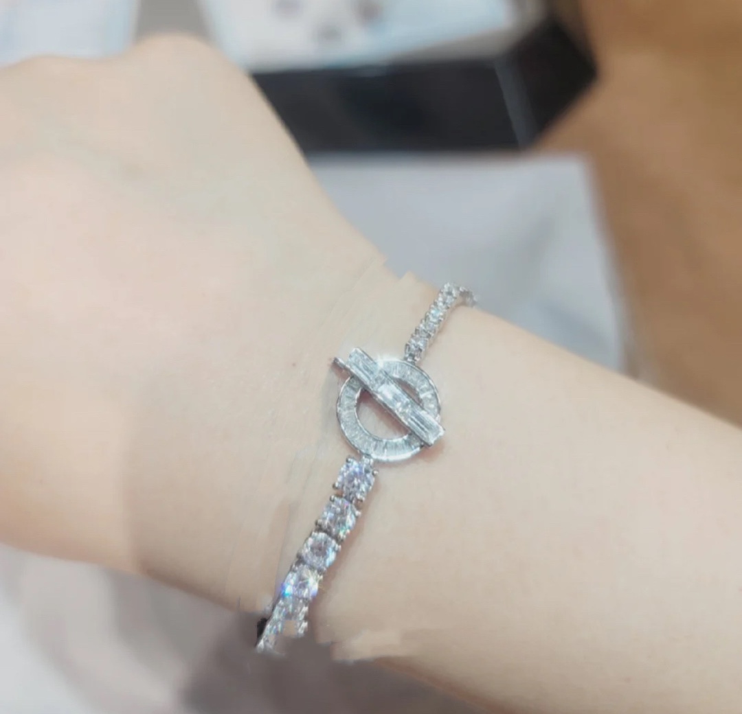 Hermes bracelet