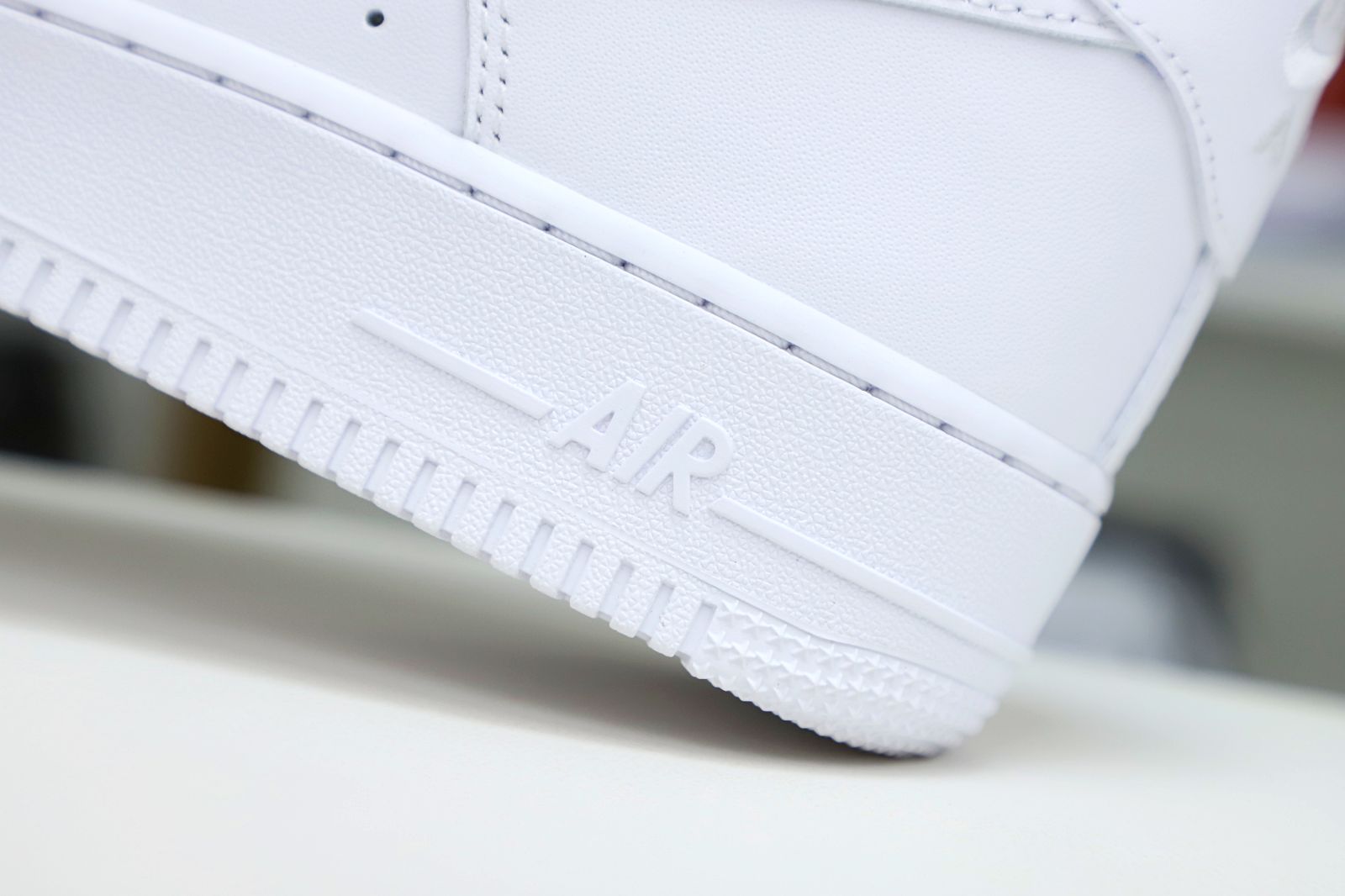 Nike Air Force 1 Low Triple White