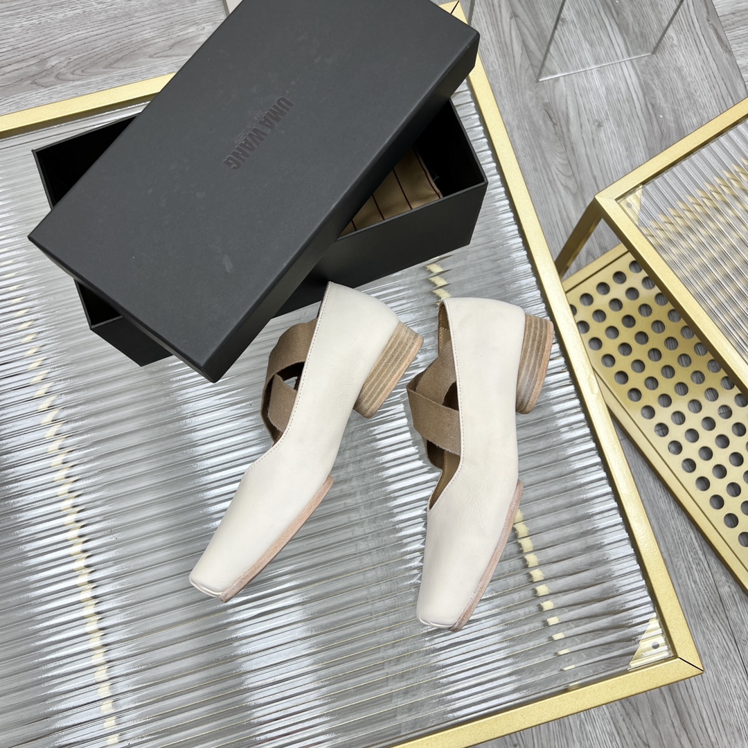 𝐔𝐌𝐀 𝐖𝐀𝐍𝐆｜𝟐𝟎𝟐𝟑/𝐒𝐒 𝐧𝐞𝐰  UMA WANG classic models retro do old ballet shoes