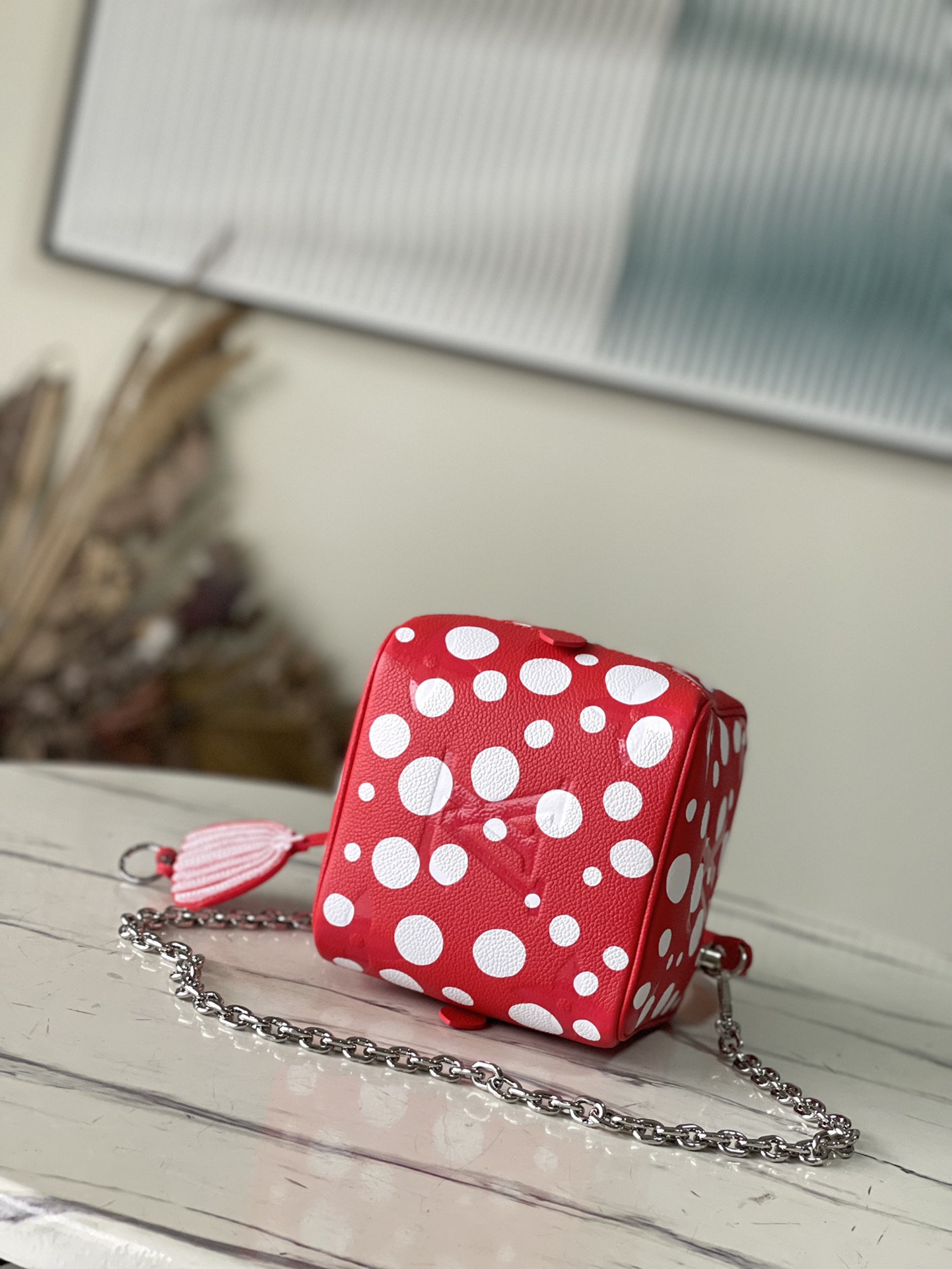 𝐋𝐎𝐔𝐈𝐒 𝐕𝐔𝐈𝐓𝐓𝐎𝐍    M21779