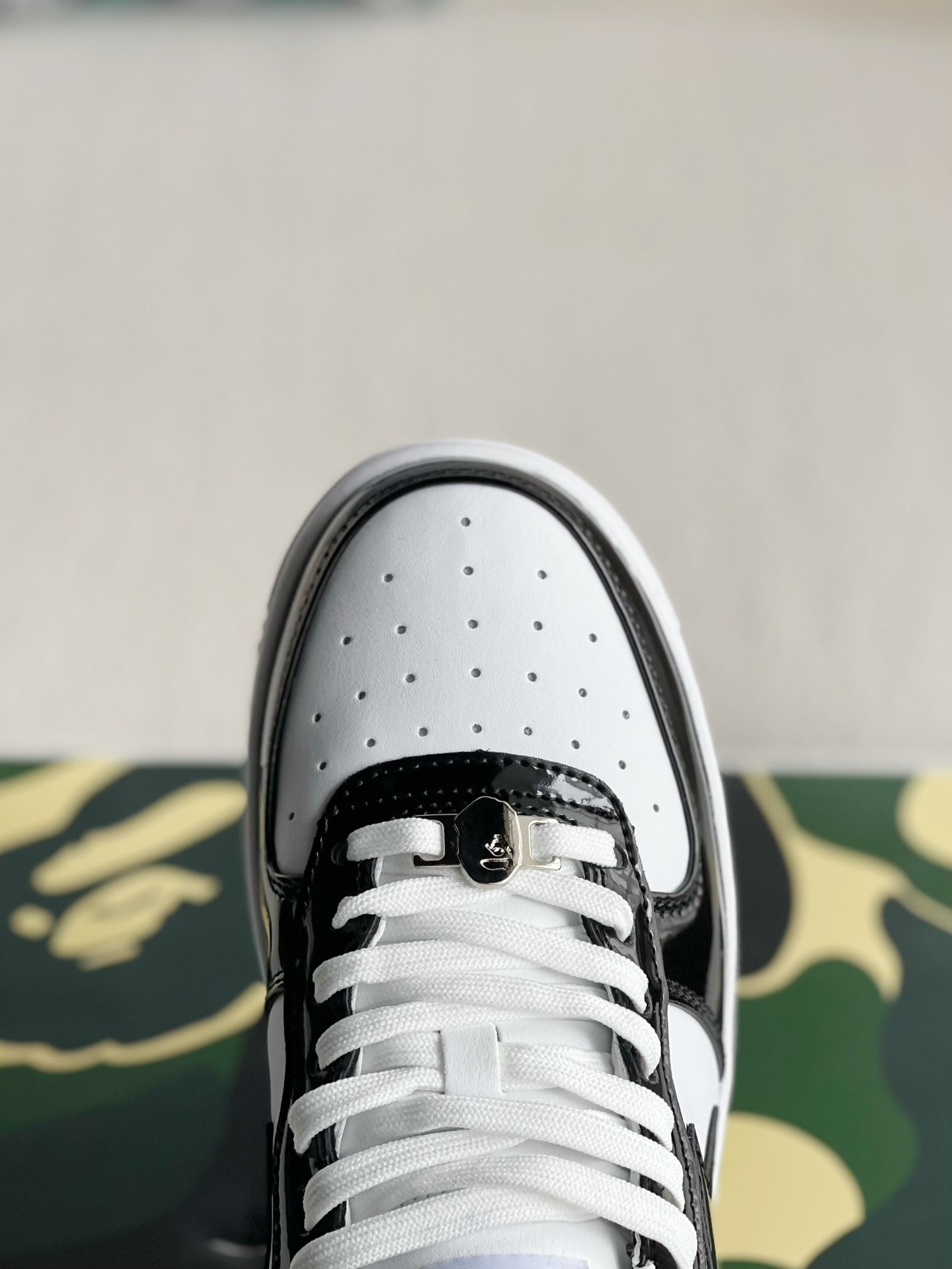 A BATHING APE Mens BAPE STA LOW SNEAKER
