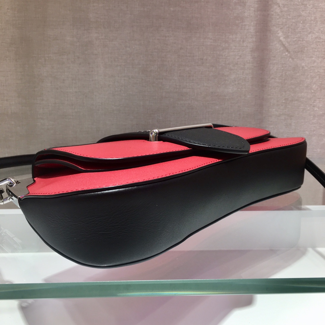 𝐏𝐑𝐀𝐃𝐀 Latest Women's 1BD168