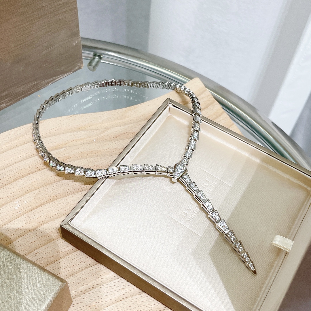 BVLGARI necklace