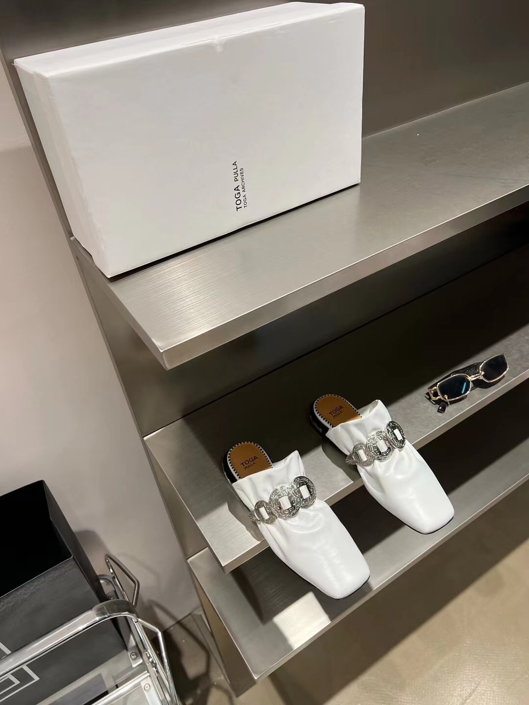 𝐓𝐨𝐠𝐚 𝐏𝐮𝐥𝐥𝐚 ｜𝟐𝟎𝟐𝟐/𝐒𝐒 𝐧𝐞𝐰 Exclusive quality toga pulla 2022/aw mullet slippers