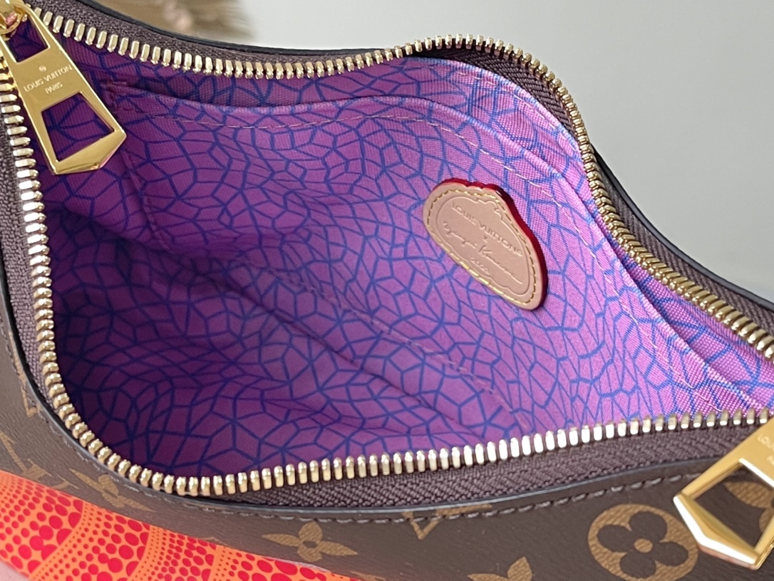 𝐋𝐎𝐔𝐈𝐒 𝐕𝐔𝐈𝐓𝐓𝐎𝐍  M46470