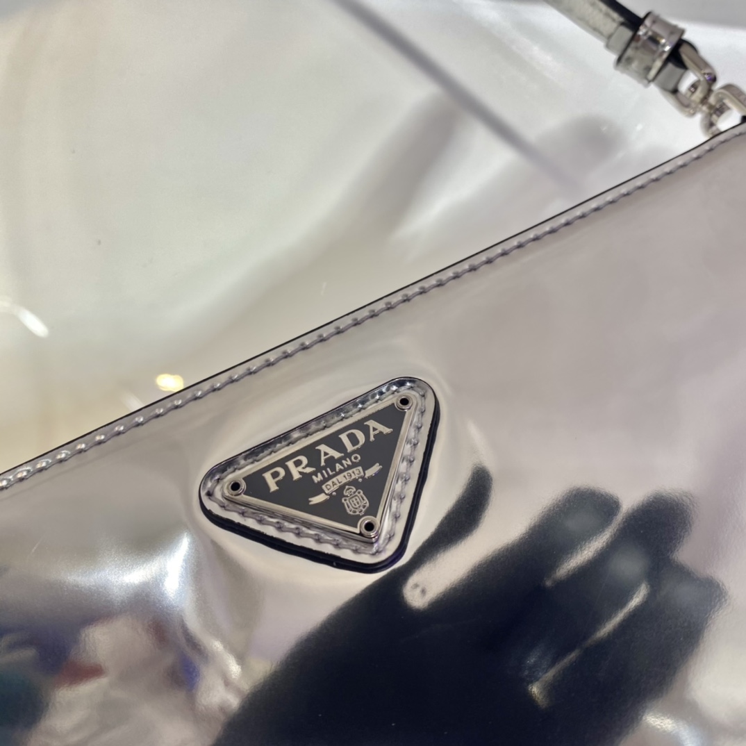 𝐏𝐑𝐀𝐃𝐀 New Underarm Bag 1BC155