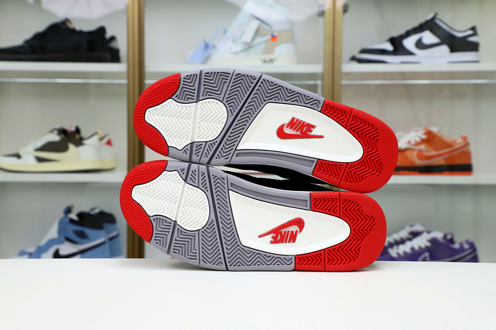 AIR JORDAN 4 RETRO OG BRED 2019