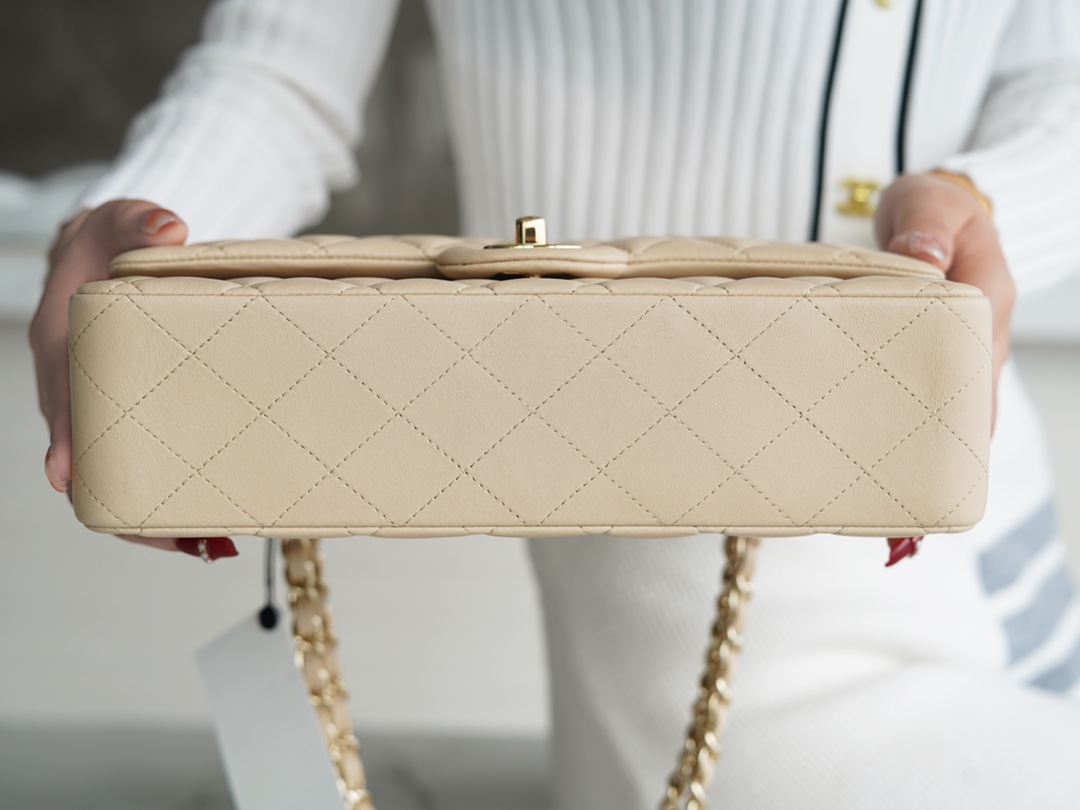 𝐂𝐇𝐀𝐍𝐄𝐋 Classic Flap Italy 🇮🇹 The 𝗚𝗥