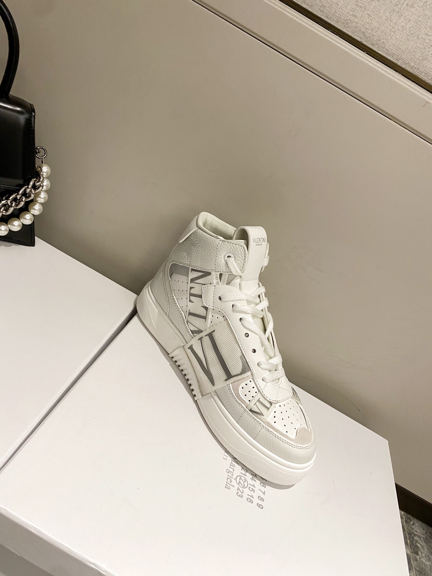 【Valentino】Valentino 2020 new high-top sneakers couple models on the new high end quality
