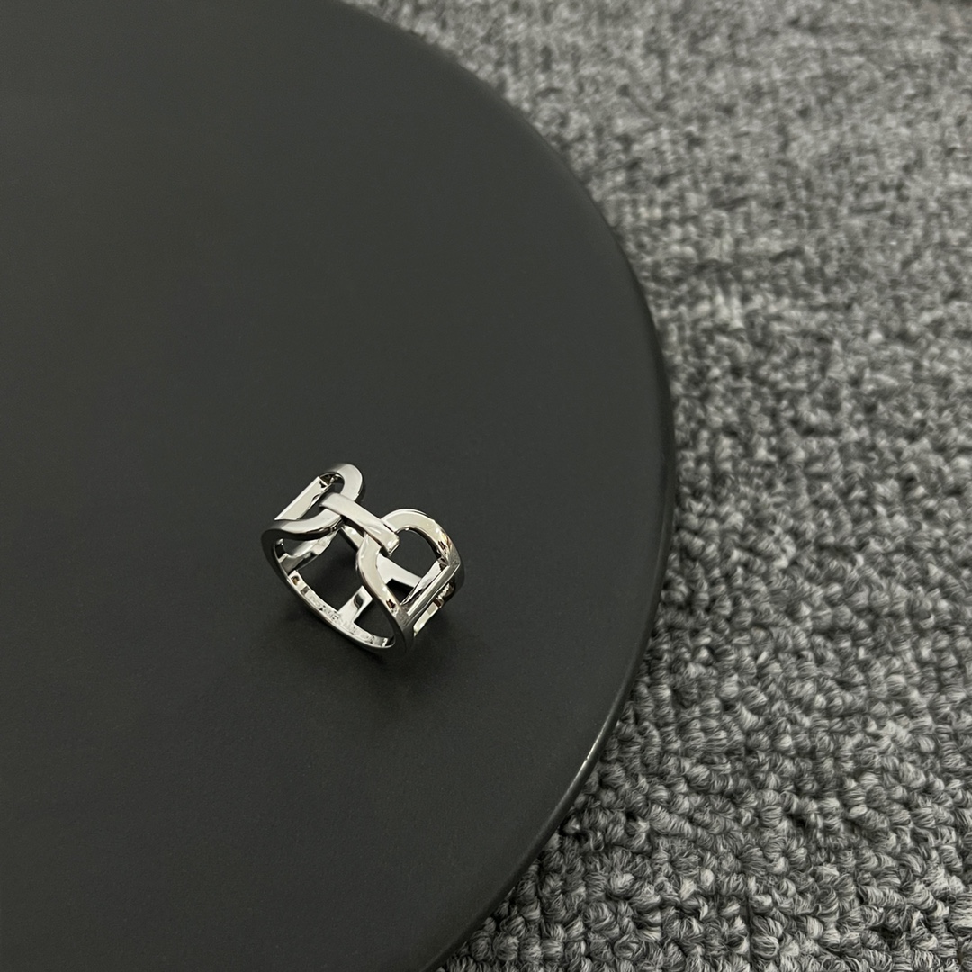 Hermes Rings