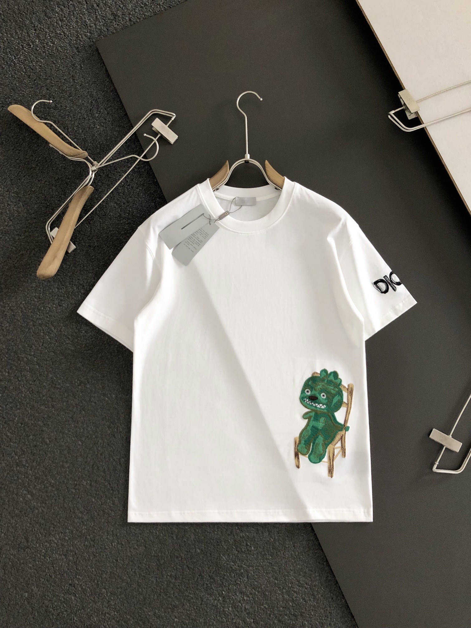 Dior Cartoon embroidered fine cloth t-shirt