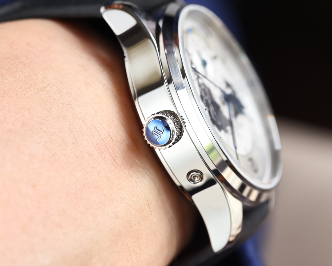 Jaeger-LeCoultre Geographie Master Collection