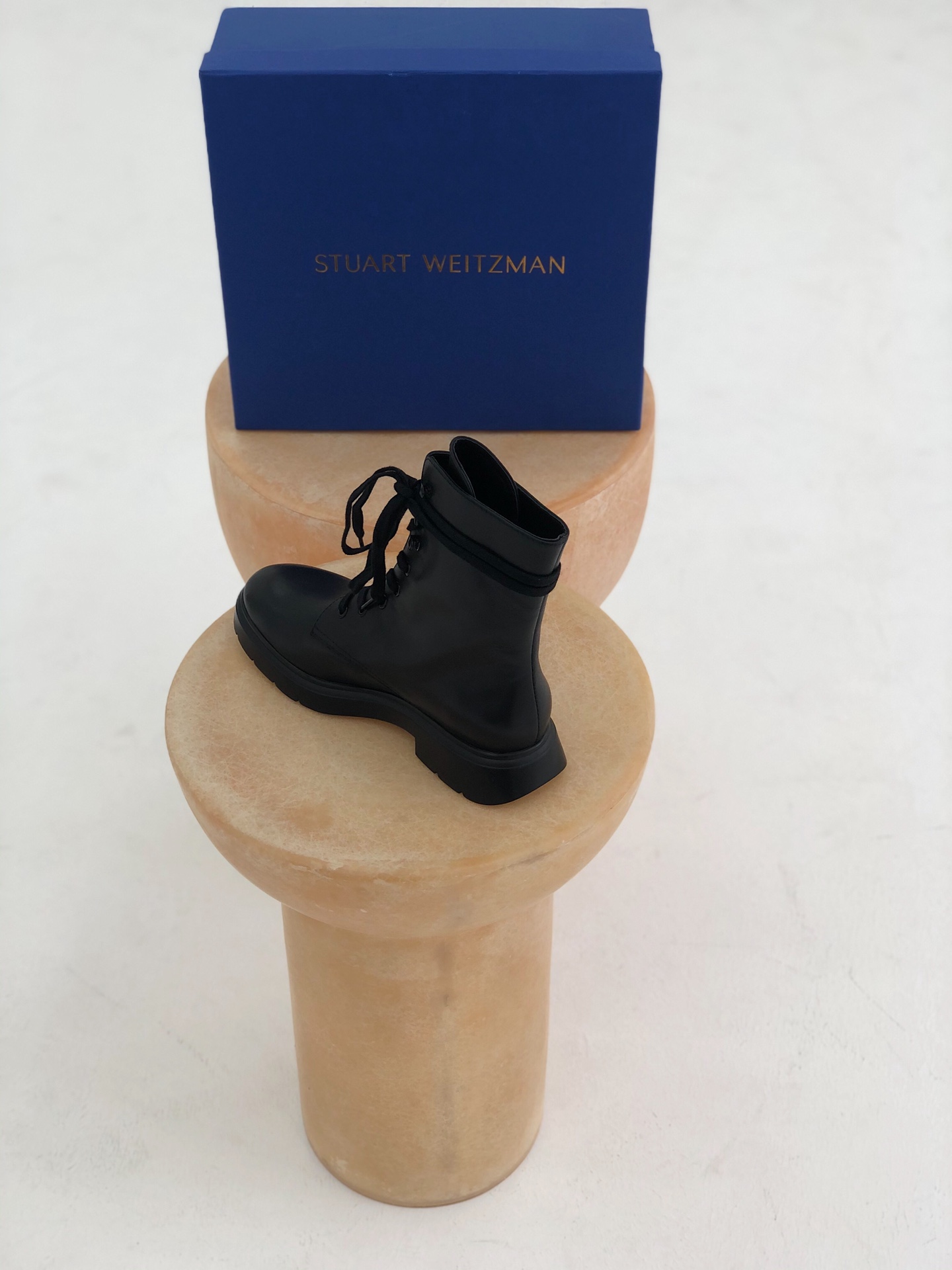 Stuart Weitzman Model: MCKENZEE Stuart Weitzman Original imported calfskin fabric