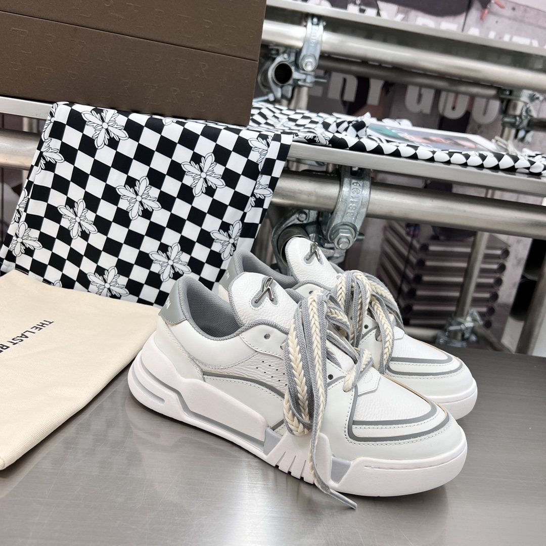 𝐓𝐇𝐄 𝐋𝐀𝐒𝐓 𝐑𝐄𝐃𝐄𝐌𝐏𝐓𝐈𝐎𝐍 ｜𝟐𝟎𝟐𝟐/𝐒𝐒 𝐧𝐞𝐰 Couple comic sense series Couple color blocking sports casual shoes