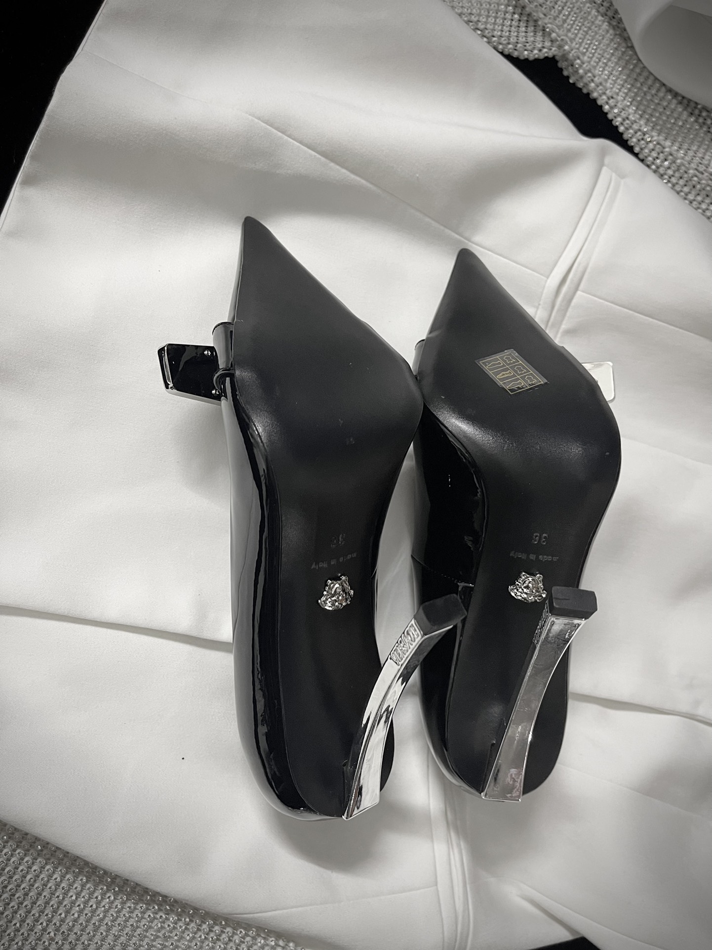 𝐕𝐞𝐫𝐬𝐚𝐜𝐞｜𝟐𝟎𝟐𝟐/𝐒𝐒 𝐧𝐞𝐰 Jensa single original custom cowhide open beads imported leather outsole