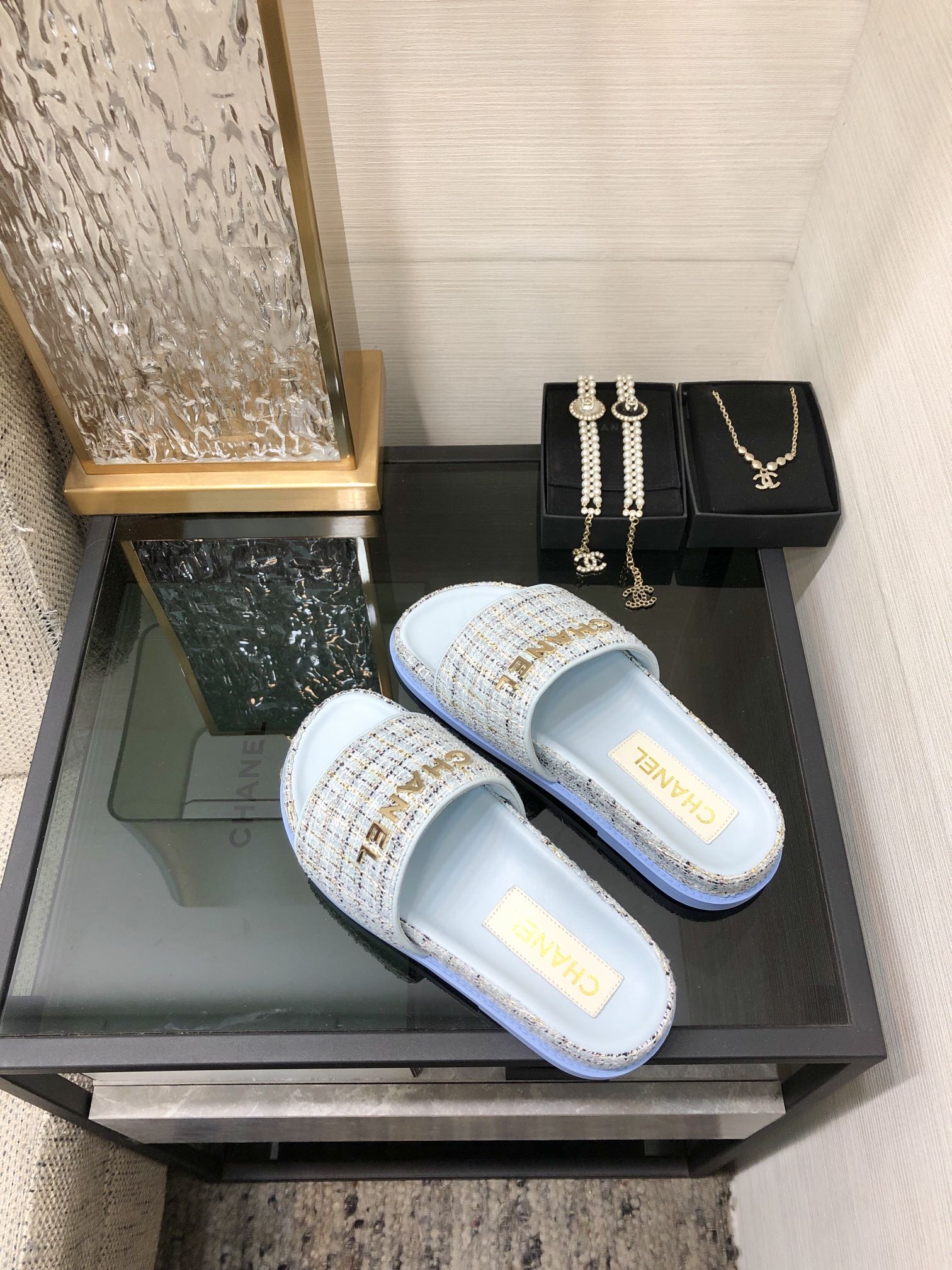 CHANEL 2022 early spring latest honey slippers fashion versatile series imported sheepskin cushioned feet