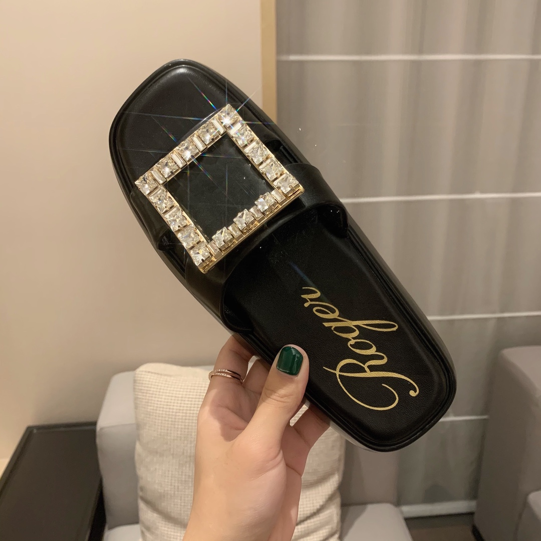 Roger Vivier | 𝟐𝟎𝟐𝟏/𝐒𝐒 𝐧𝐞𝐰 RV Top Edition Diamond Buckle Slippers Swarovski Crystal Diamonds