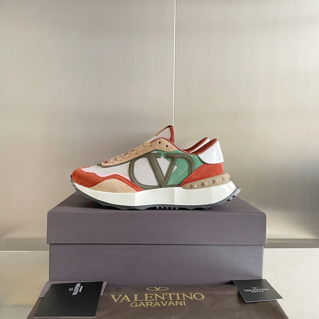 【Valentino】𝟐𝟎𝟐𝟏/𝐒𝐒 𝐧𝐞𝐰  Valentino new NETRUNNER series casual air cushion sports shoes
