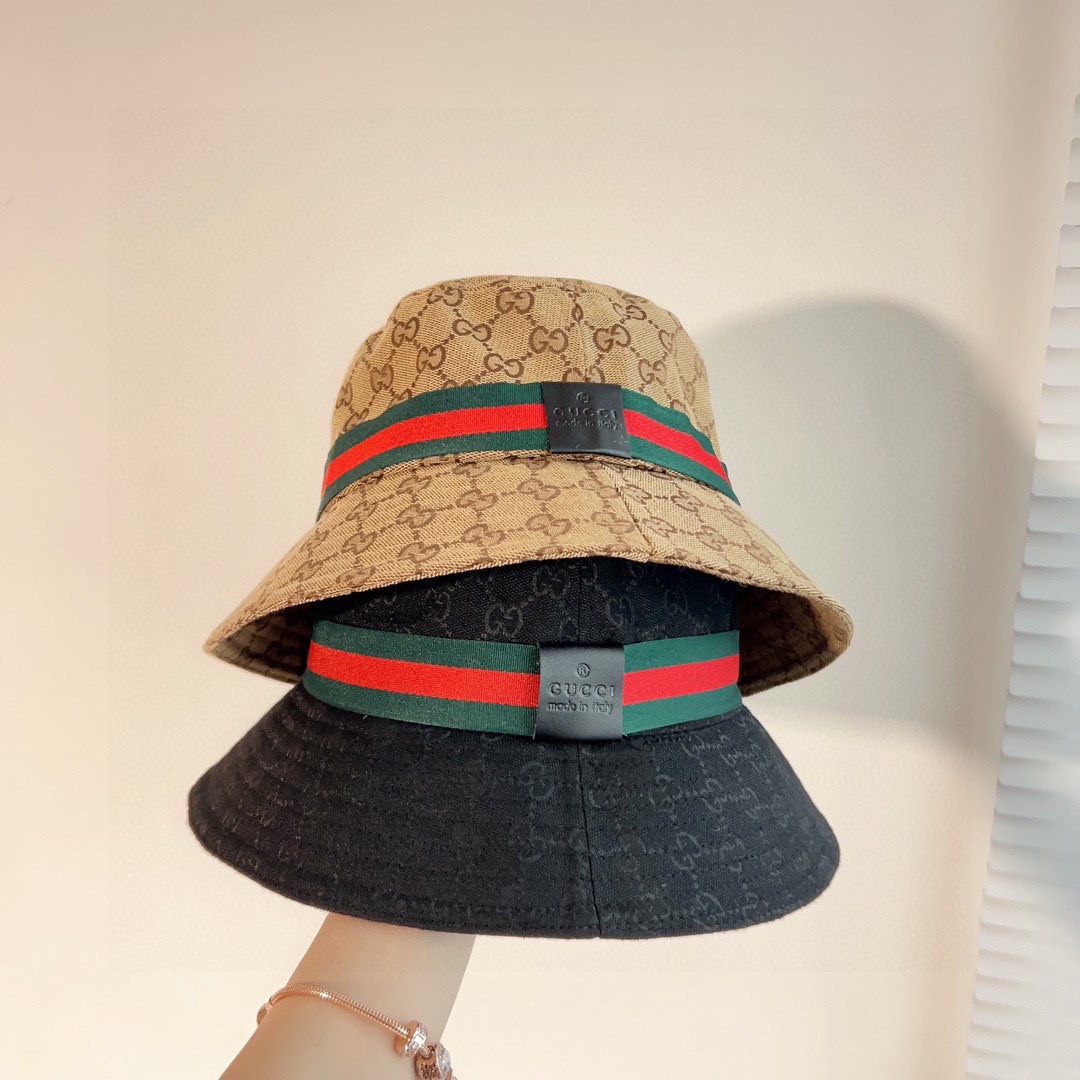 GUCCI bucket hat