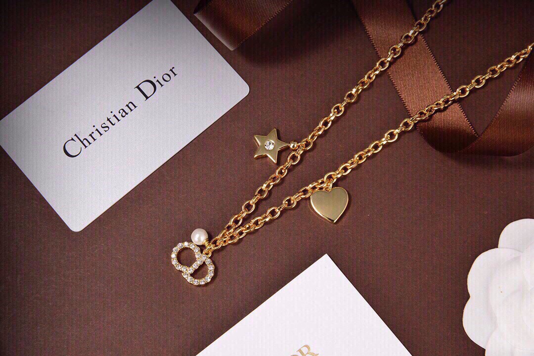 Dior necklace