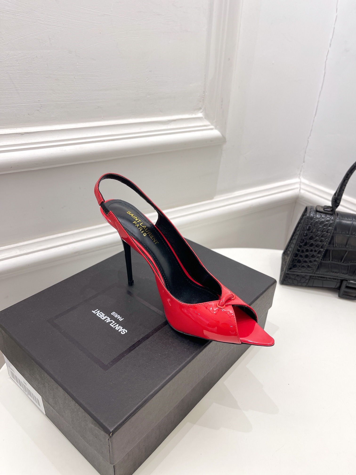 𝙎𝙖𝙞𝙣𝙩 𝙇𝙖𝙪𝙧𝙚𝙣𝙩 | 𝟐𝟎𝟐𝟏/𝐒𝐒 𝐧𝐞𝐰 YSL｜Roland 2022/fw early spring new baked high heels