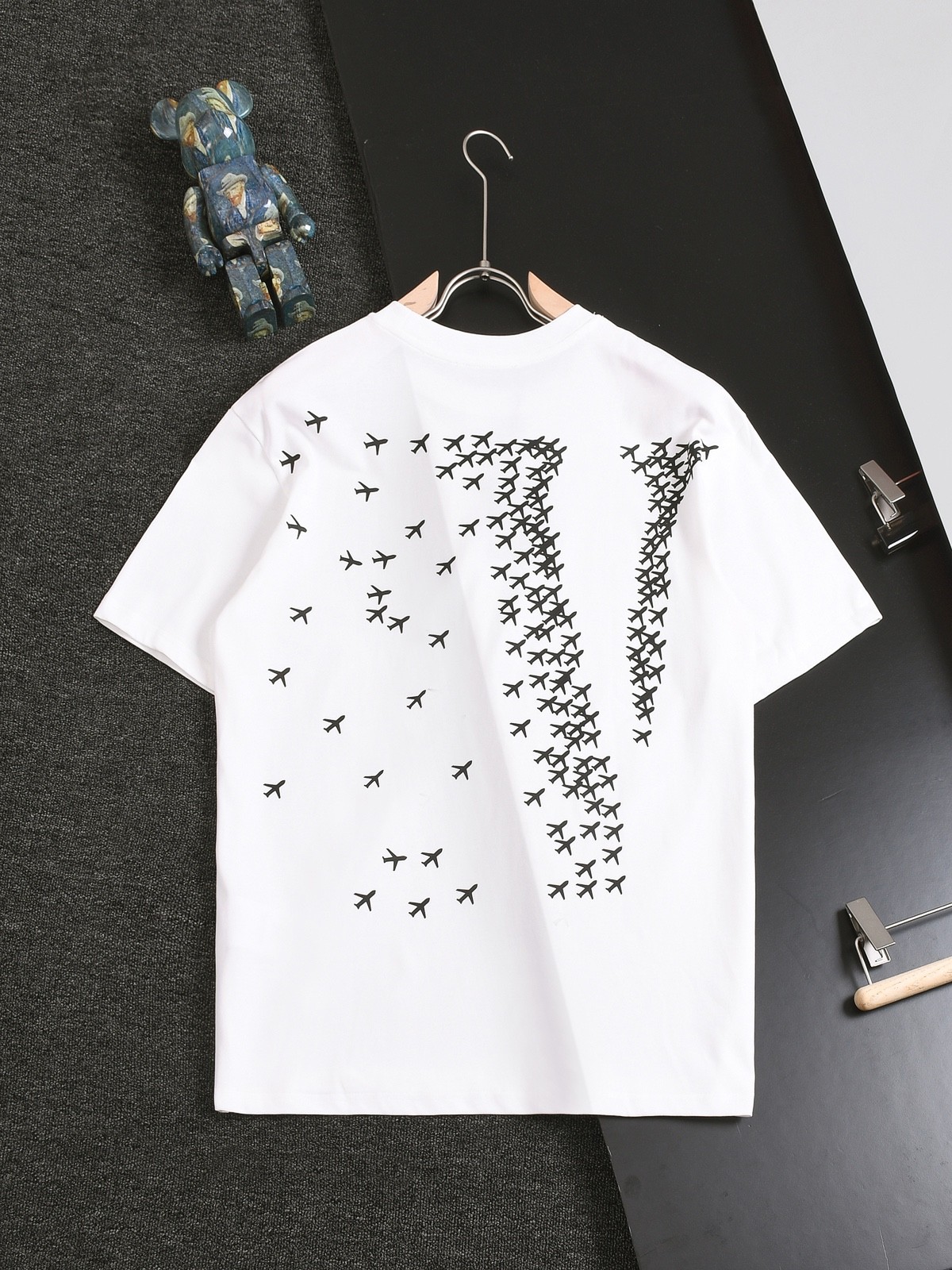 Louis Vuitton 24SS early spring new large-scale small aircraft printed t-shirt