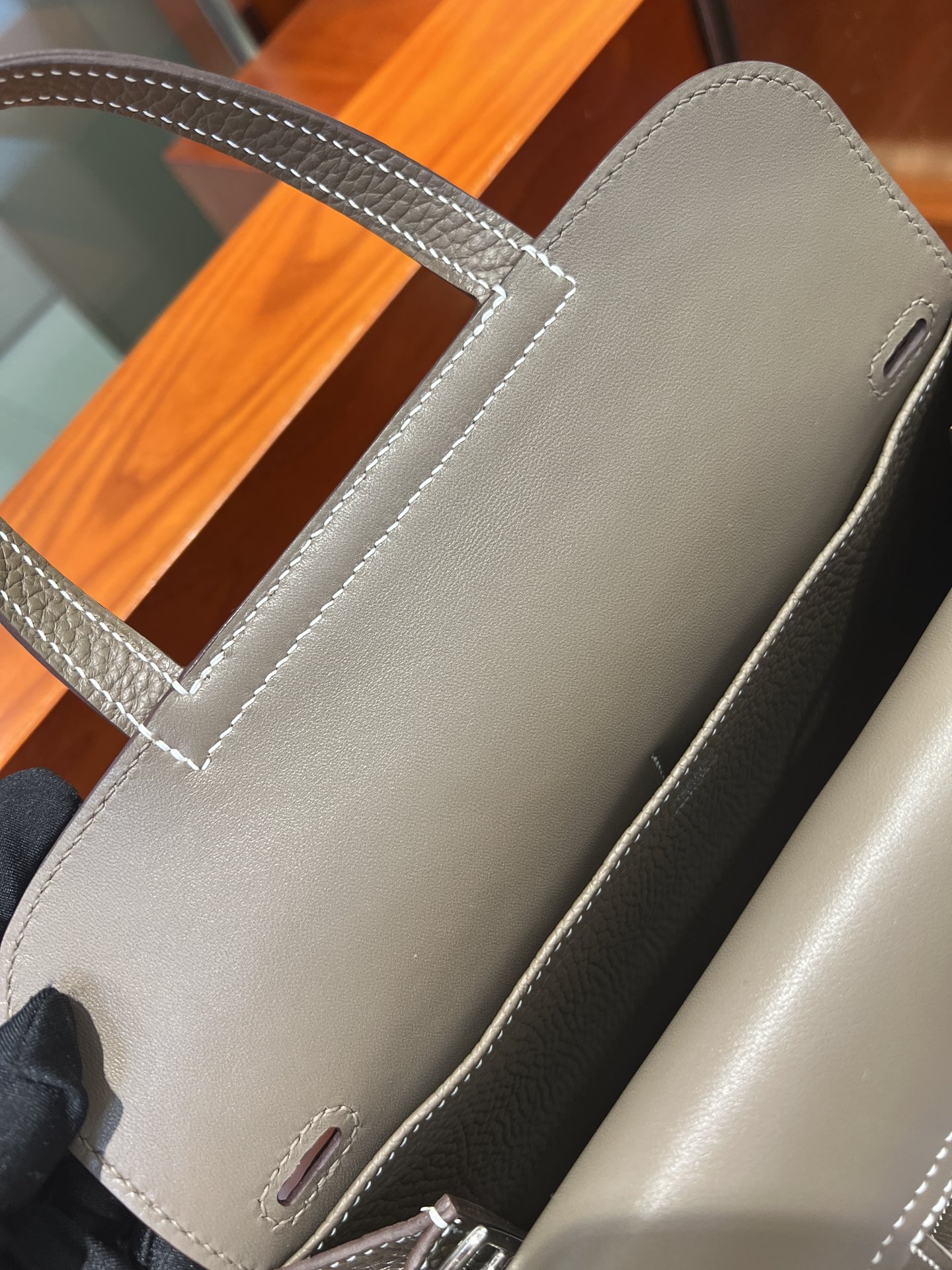 Halzan 25cm clemence leather 18 Etoupe grey elephant