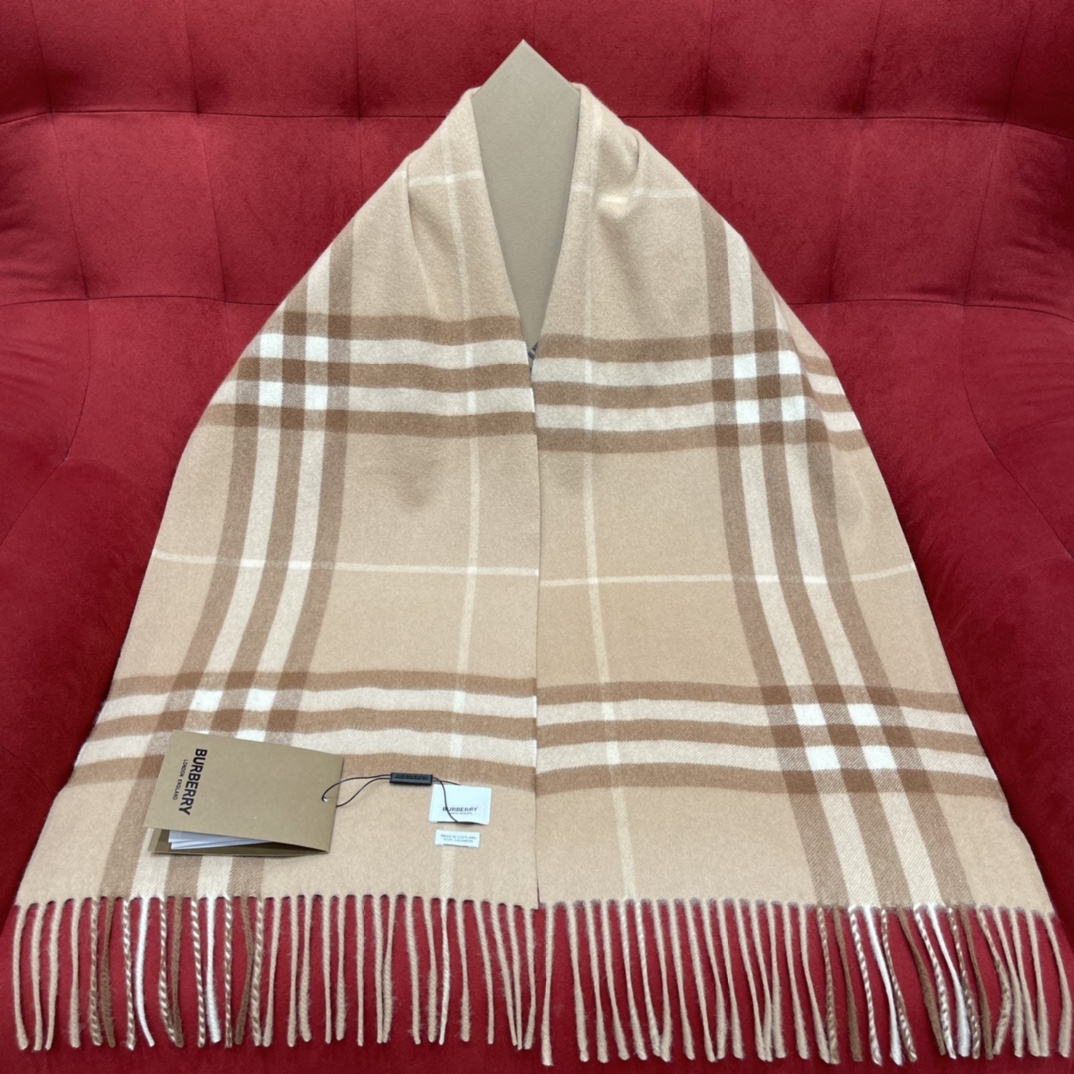 Burberry Classic Check Scarf