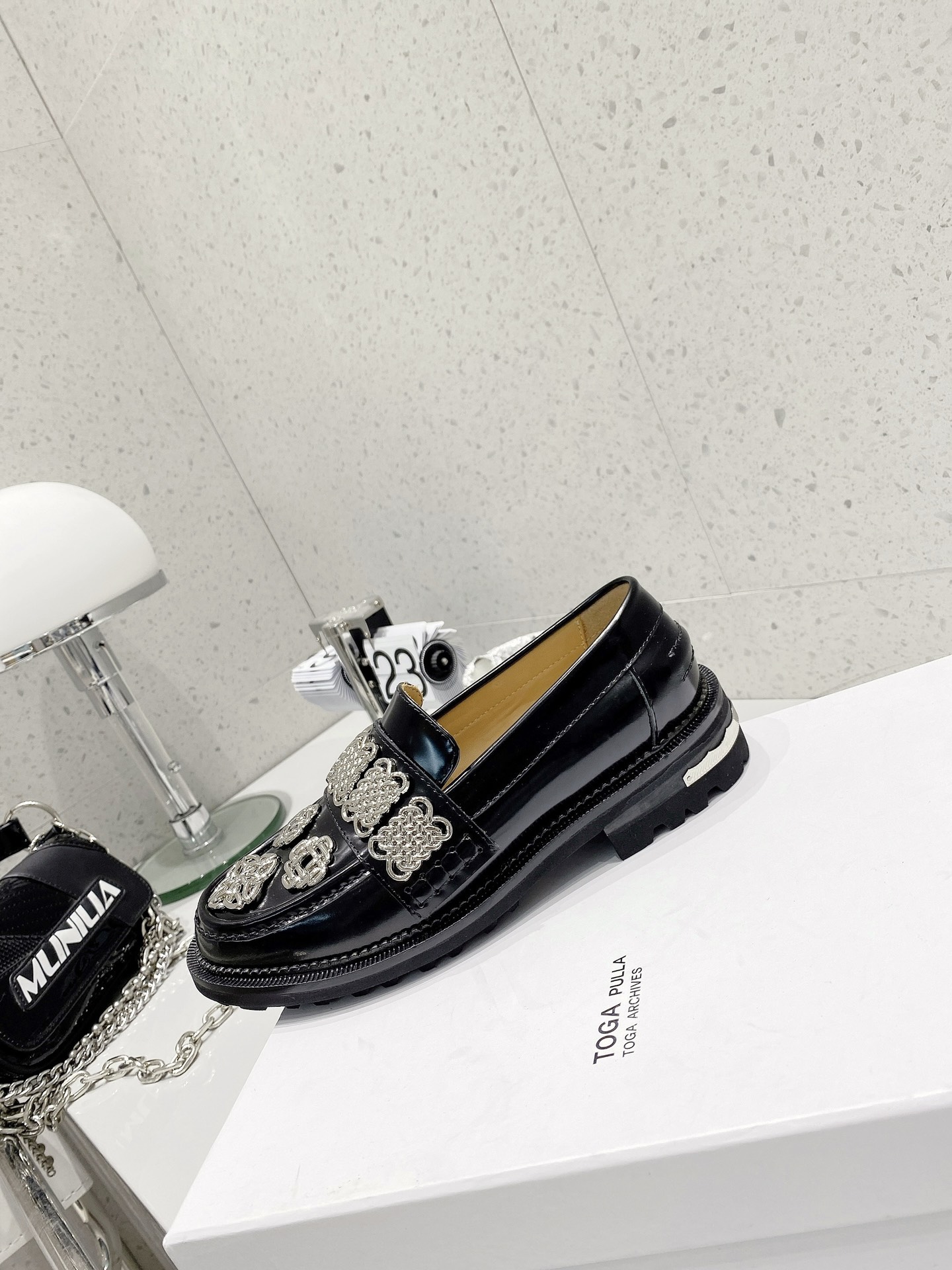 𝐓𝐨𝐠𝐚 𝐏𝐮𝐥𝐥𝐚 ｜𝟐𝟎𝟐𝟐/𝐒𝐒 𝐧𝐞𝐰 Toga pulla 2022/fw spring and summer new heavy work models vintage small leather shoes