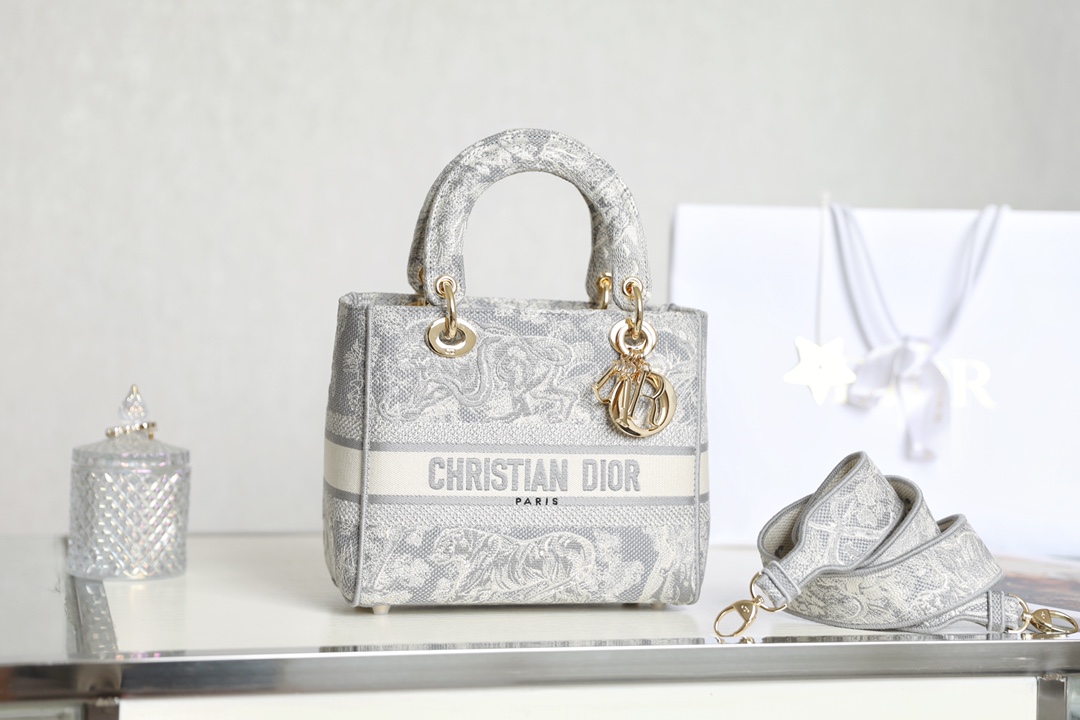 DIOR LADY-D-LITE five compartment daffy bag embroidered tiger gray