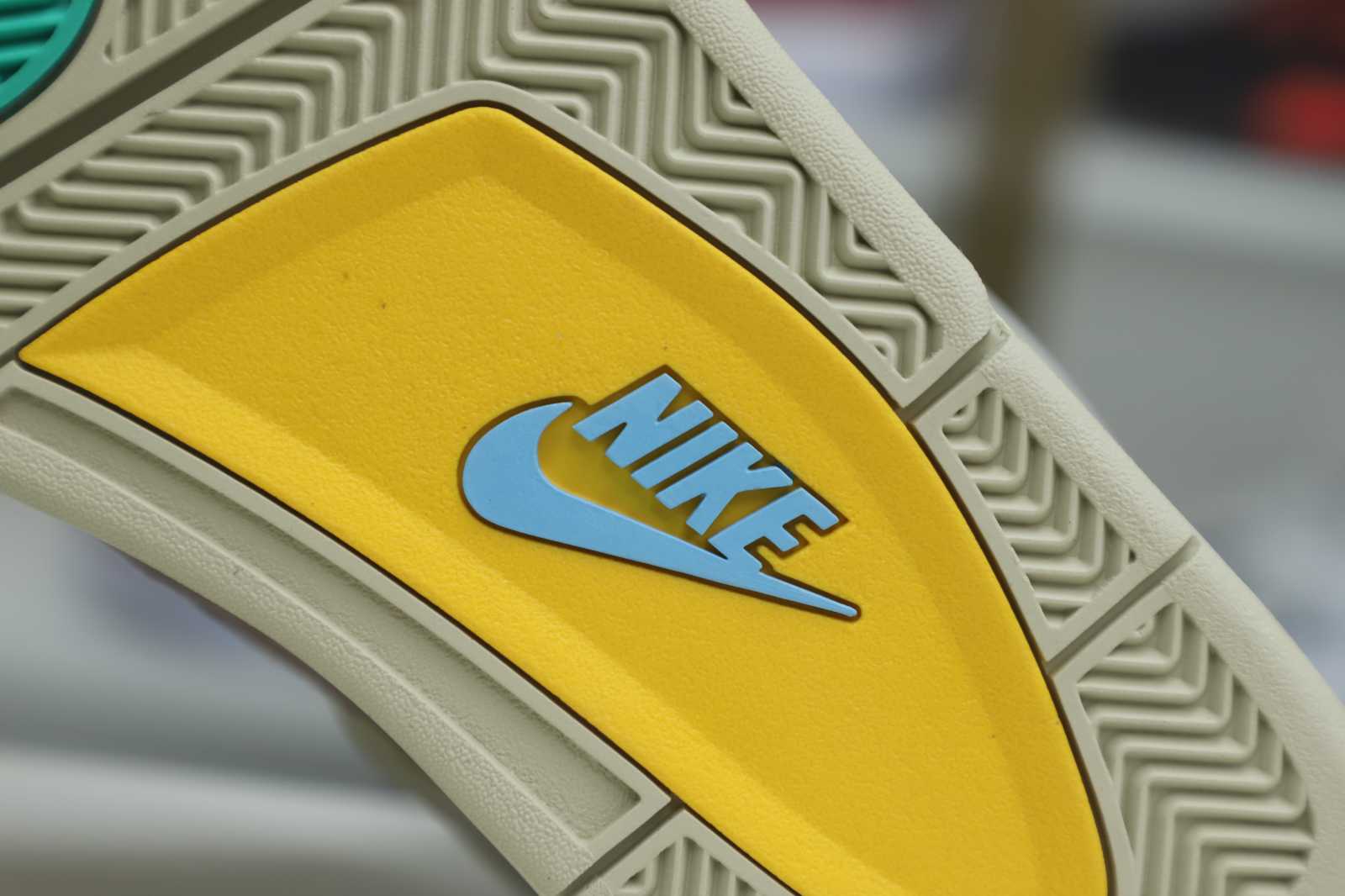 UNION LA X AIR JORDAN 4 RETRO TAUPE HAZE