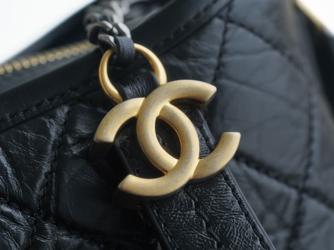 𝗖𝗵𝗮𝗻𝗲𝗹 𝗚𝗮𝗯𝗿𝗶𝗲𝗹𝗲❥ classic stray bag Italy 🇮🇹 