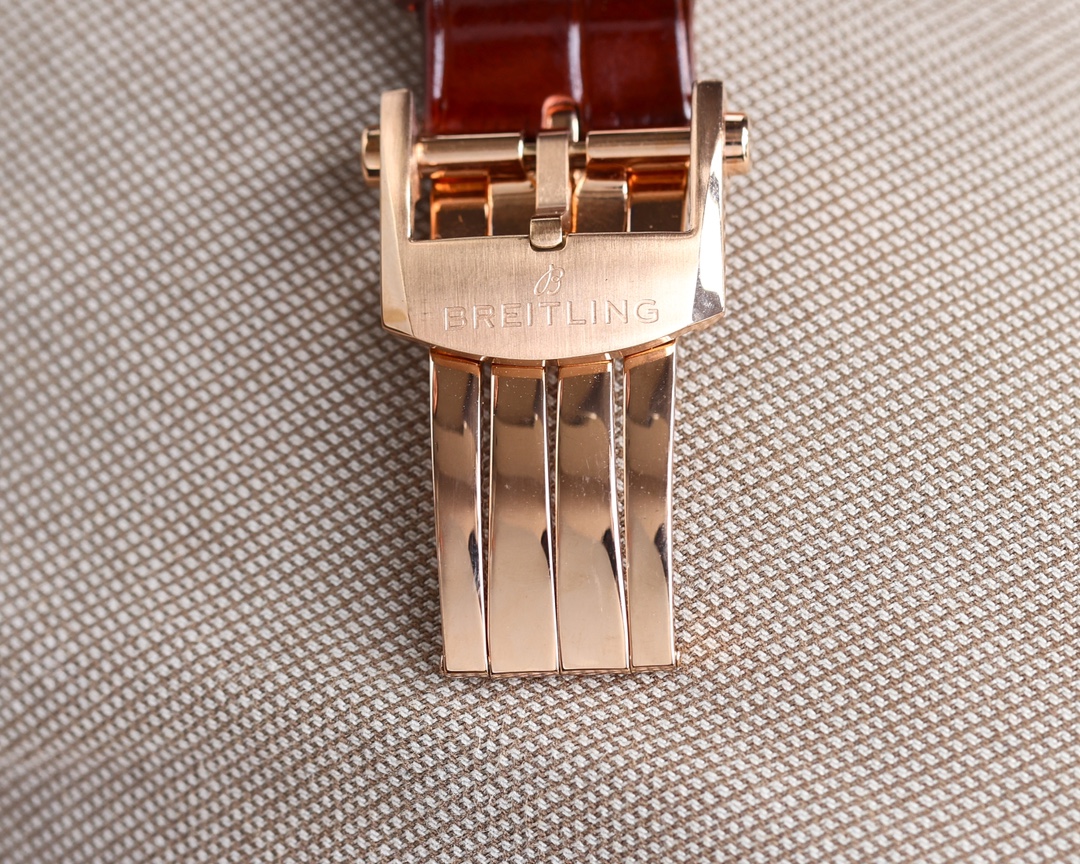 Breitling - Avenger Automatic Mechanical Arch Bridge Reinforced Glass