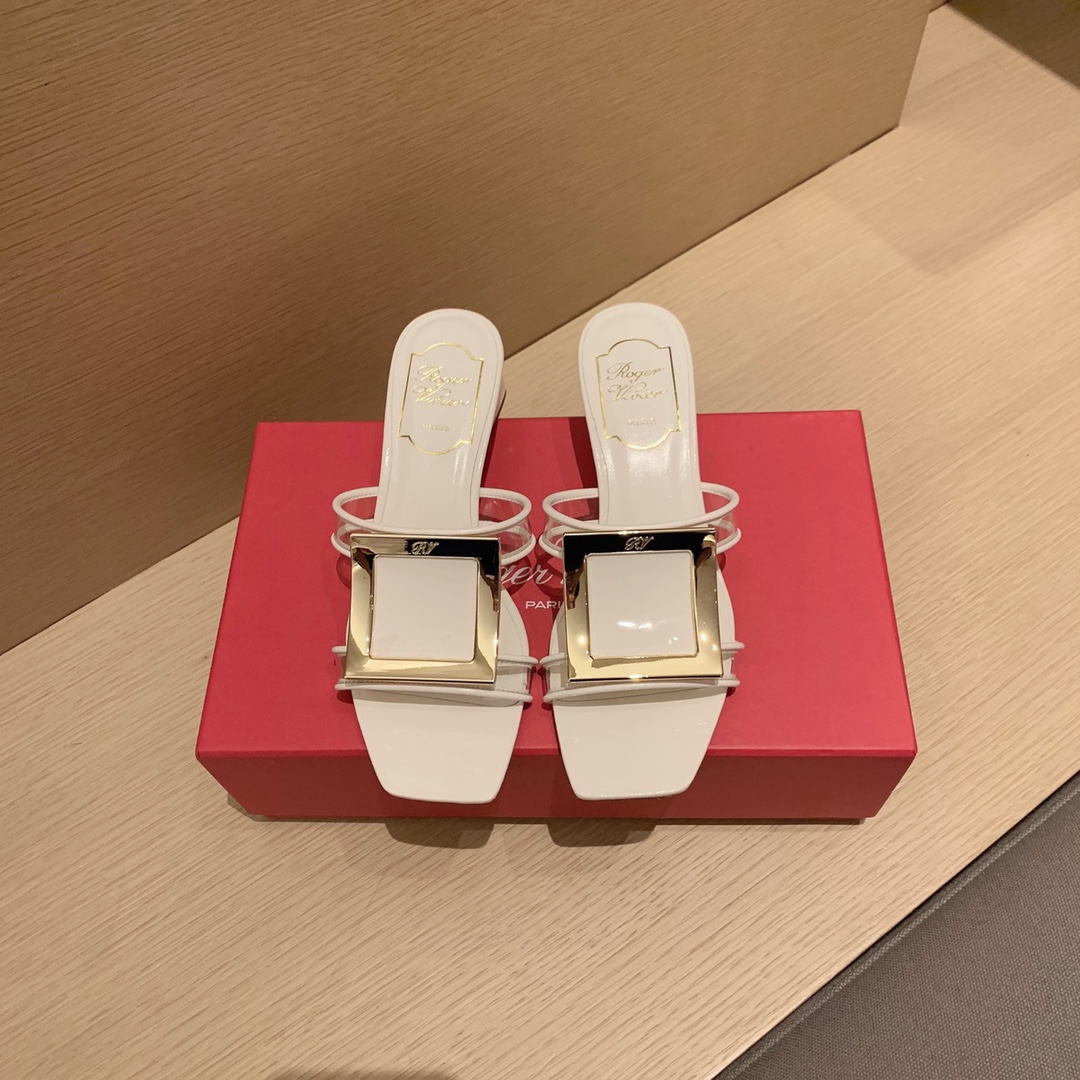 Roger vivier | 𝟐𝟎𝟐𝟏/𝐒𝐒 𝐧𝐞𝐰 2021 Summer Slippers Bikiviv' Metal Buckle PVC Mule Shoes