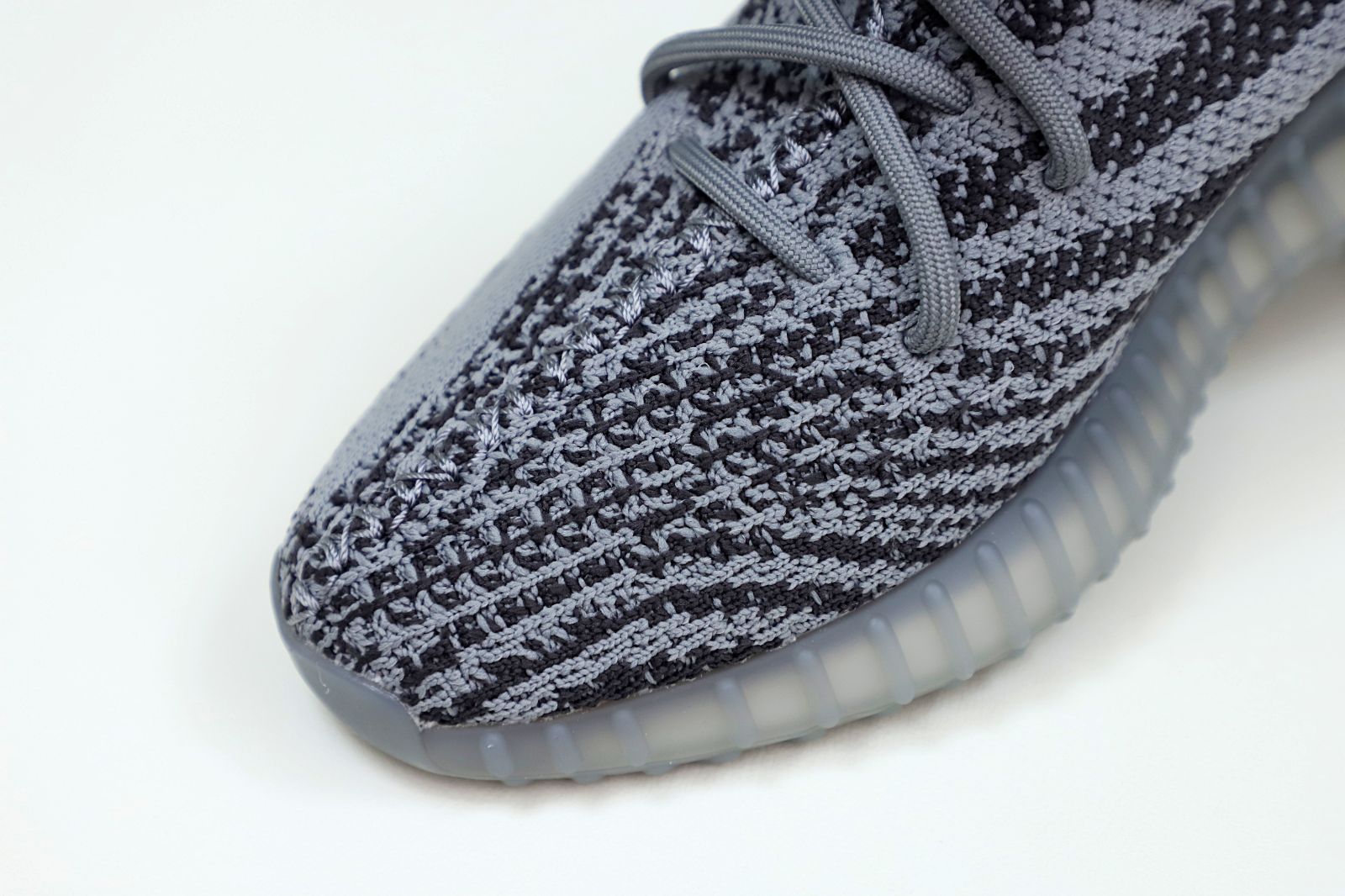 YEEZY BOOST 350 V2 BELUGA 2.0