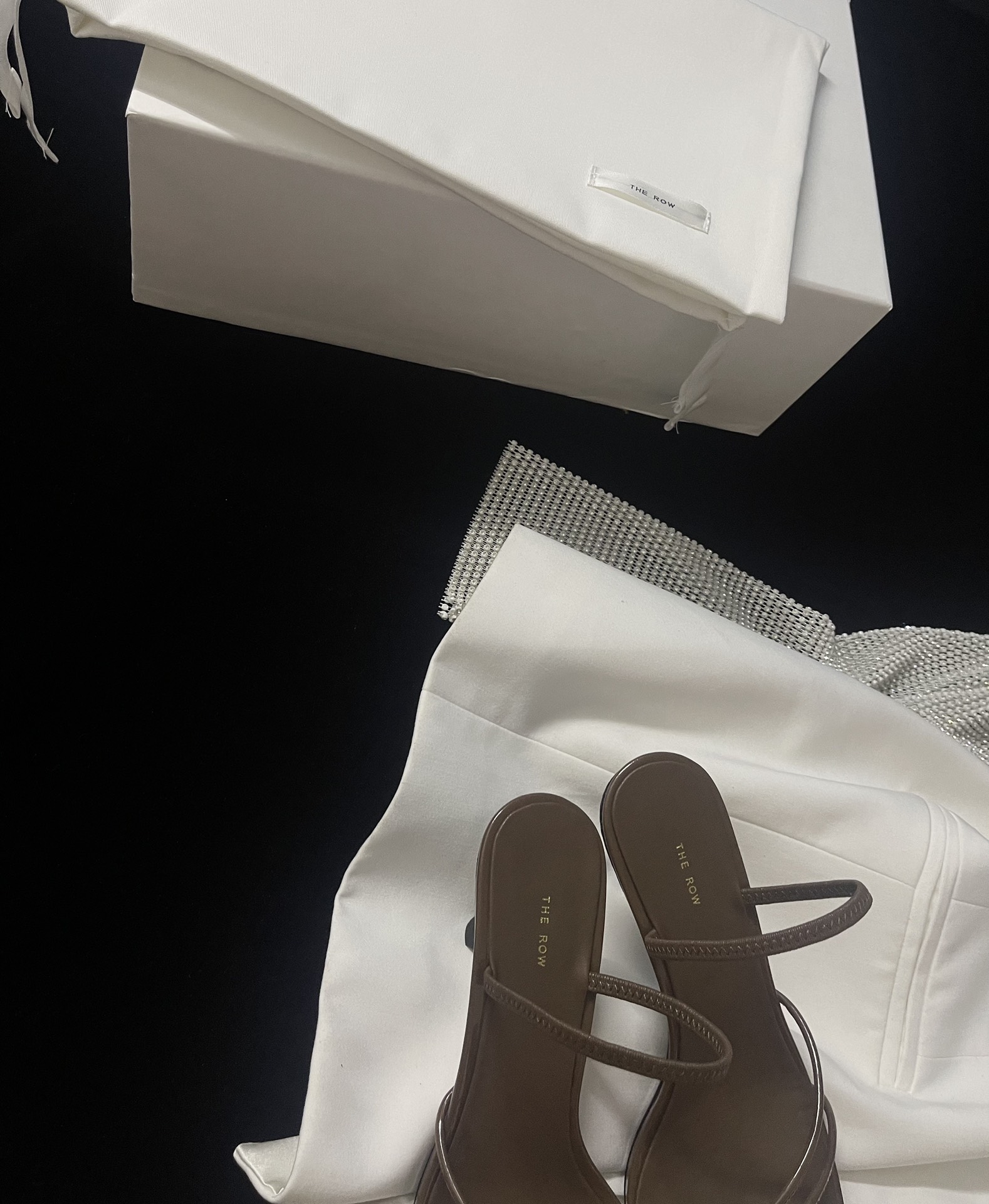 𝐓𝐡𝐞 𝐫𝐨𝐰 ｜𝟐𝟎𝟐𝟑/𝐒𝐒 𝐧𝐞𝐰 Minimalist sandals