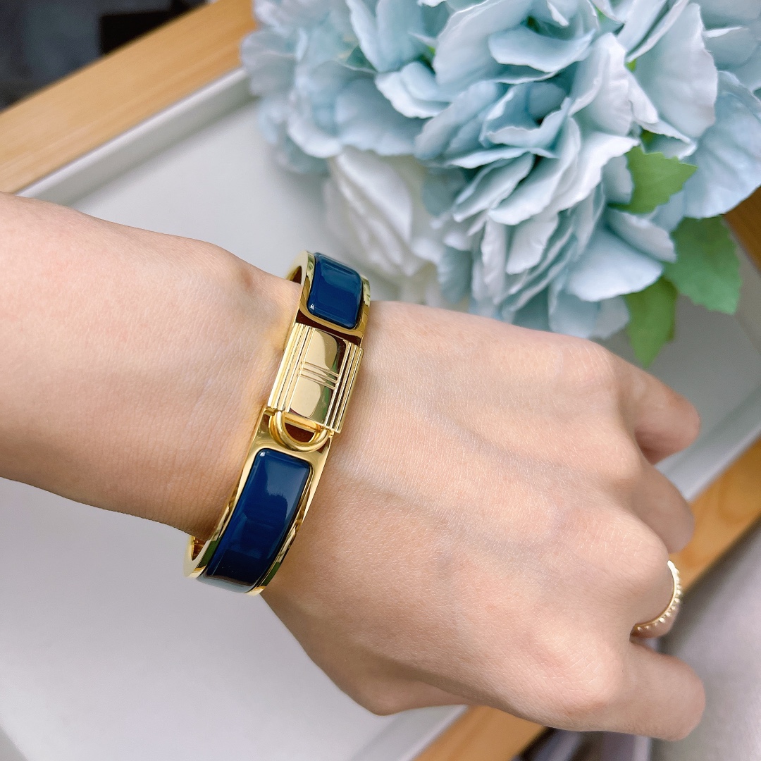 Hermes bracelet