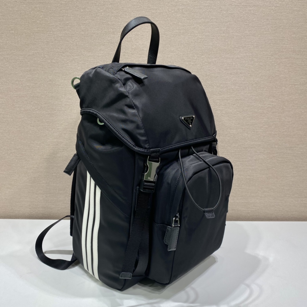 𝐏𝐑𝐀𝐃𝐀 New Shoulder Bag 2VZ135